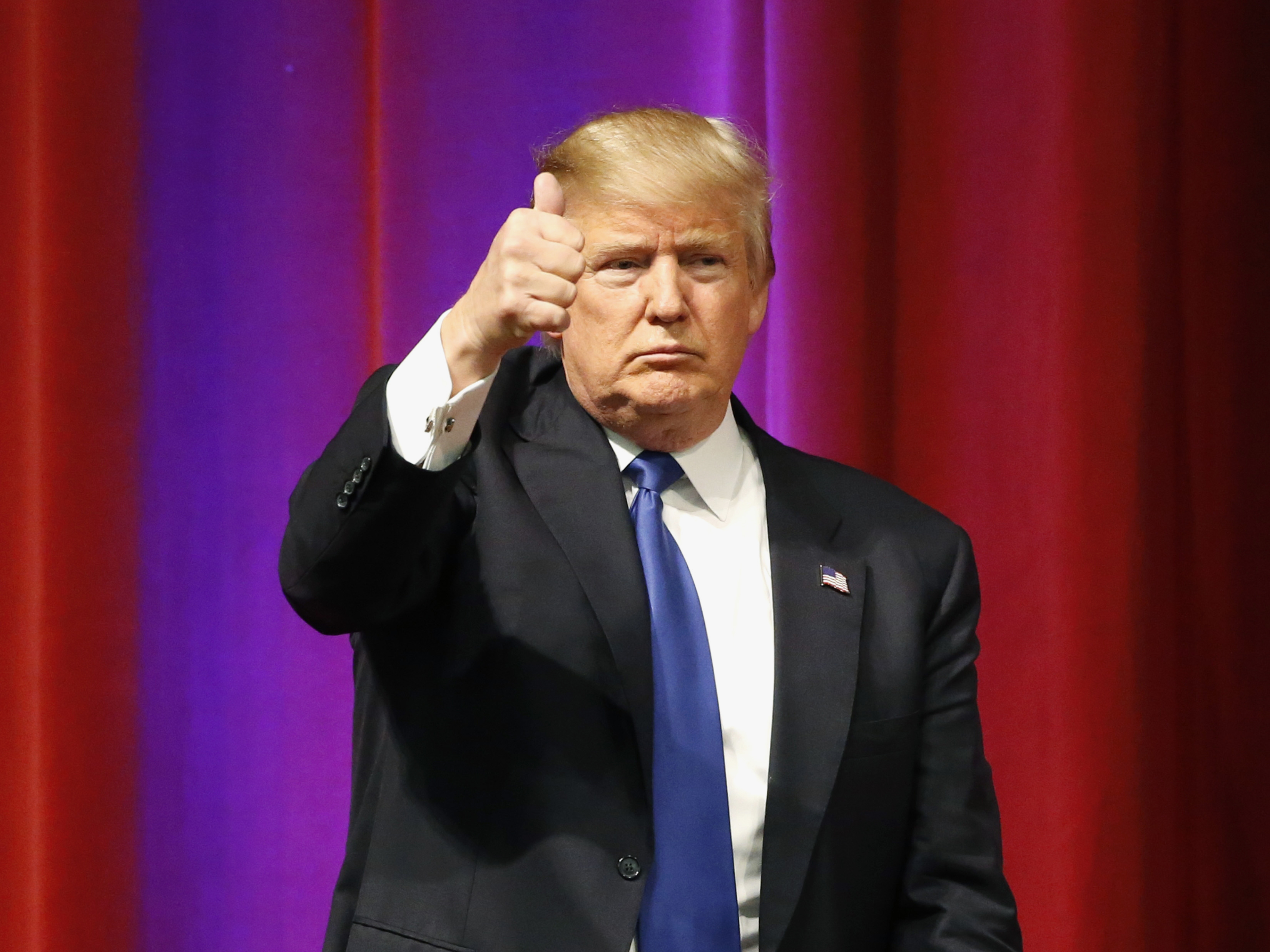 The Latest: Cruz makes a small dent in Trump's delegate lead