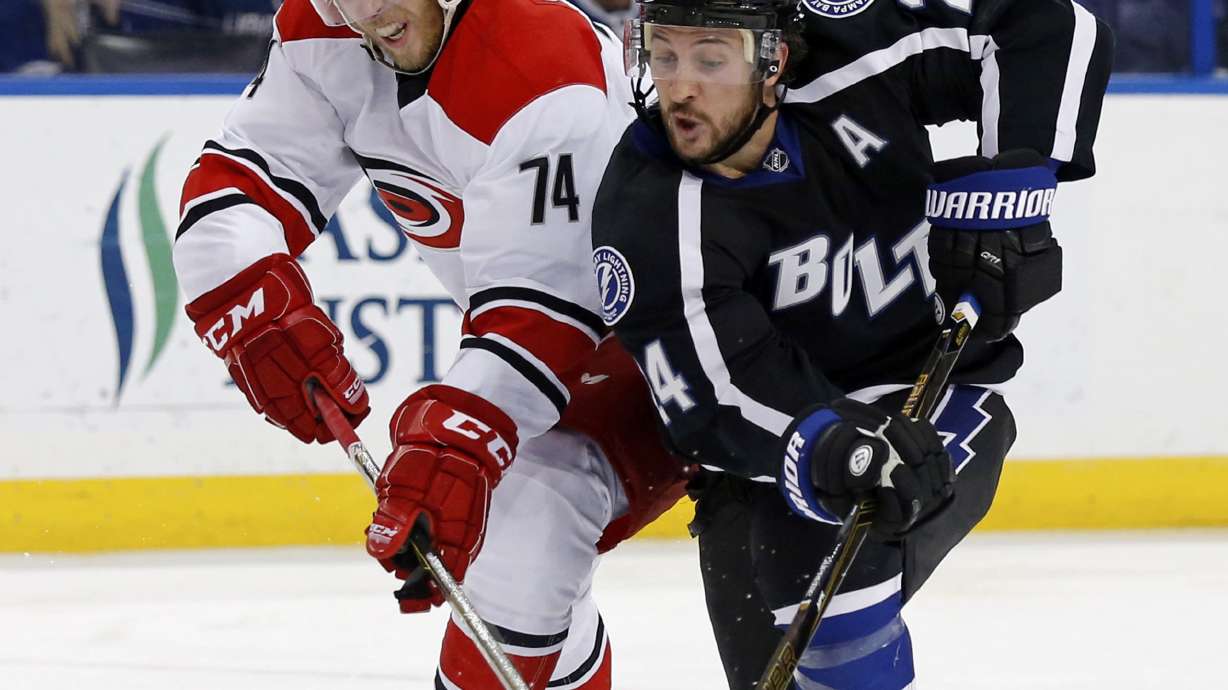 Lightning win 9th game in row, 4-3 over the Hurricanes