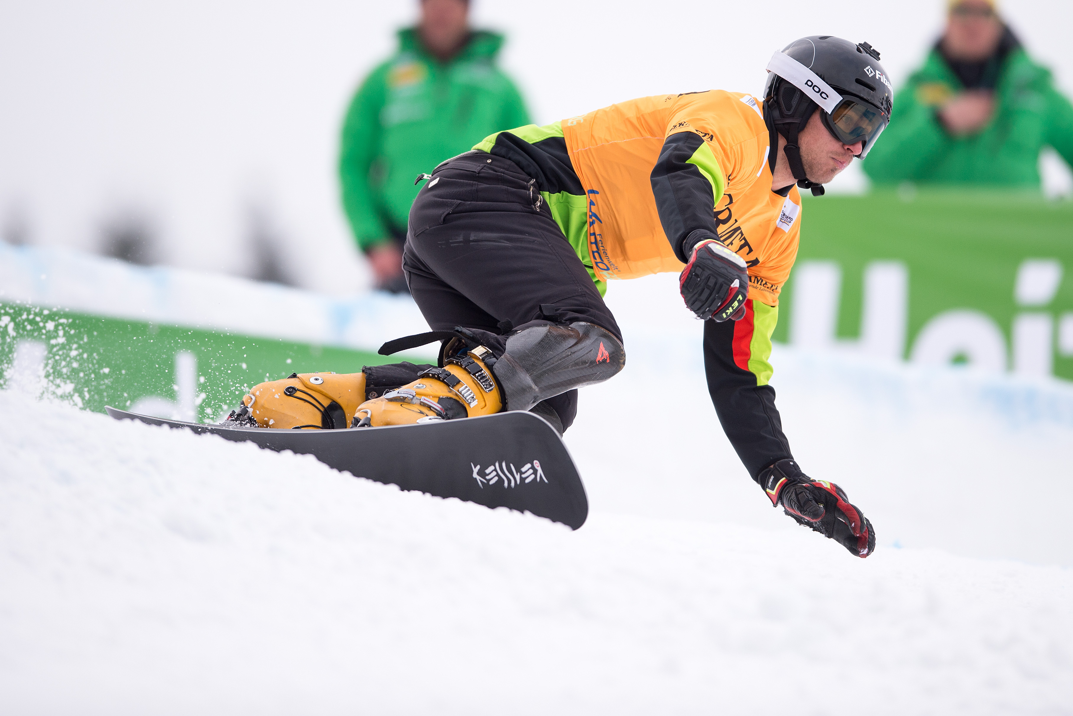 Kummer, Fischnaller win snowboard World Cup titles