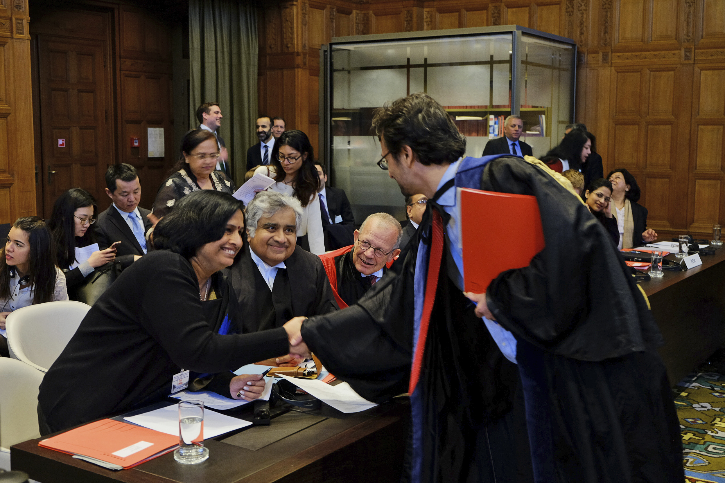 Marshall Islands begins world court nuclear disarmament case