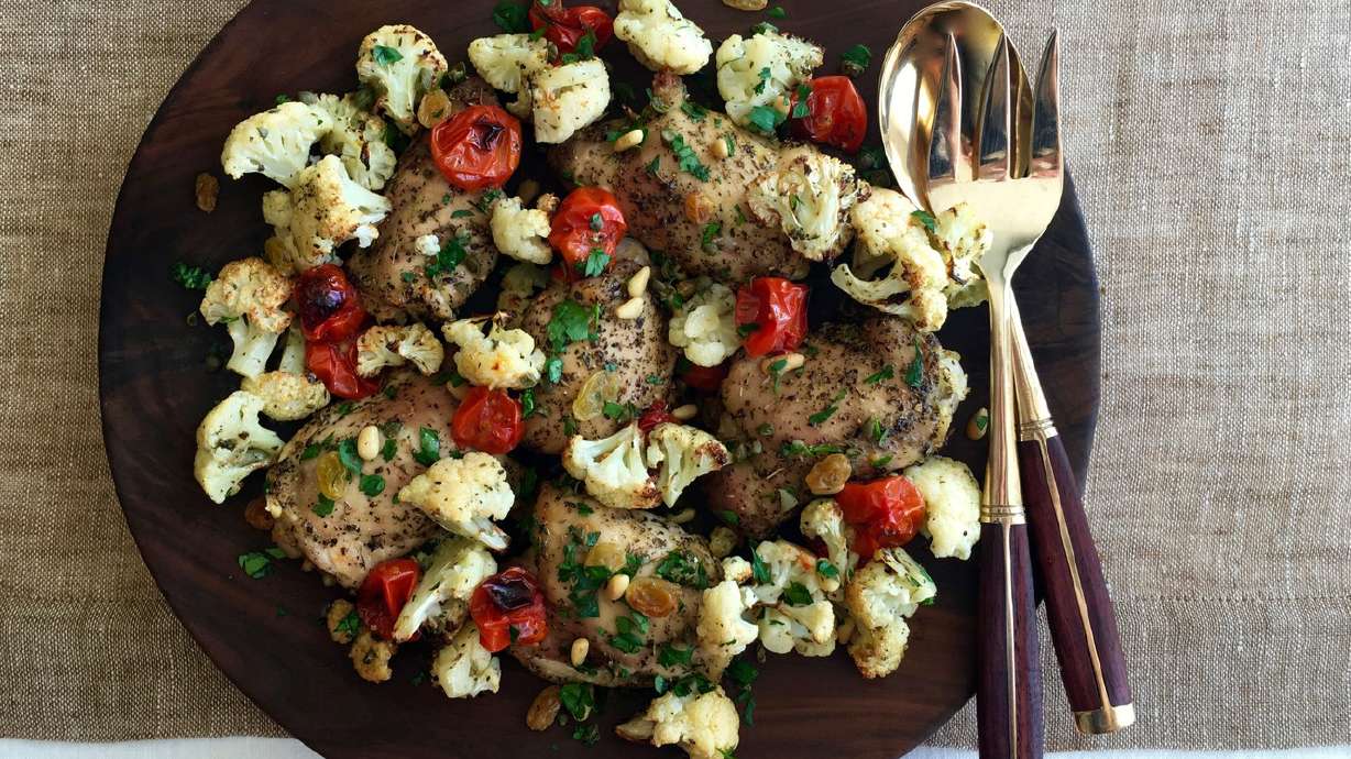 Recipe: Make an easy dinner with Chicken-Cauliflower Roast