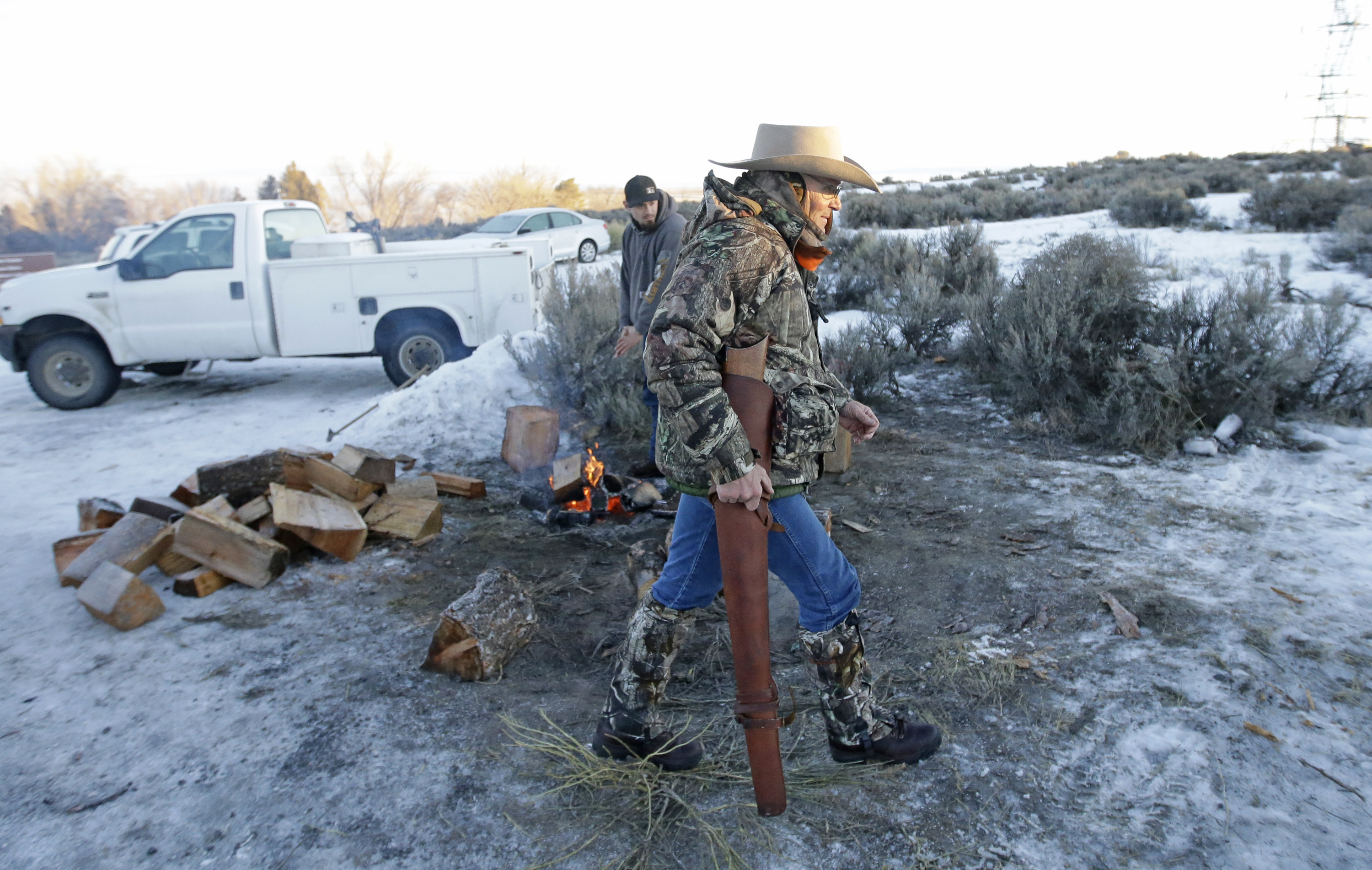 Ammon Bundy, others face new charges in Oregon standoff