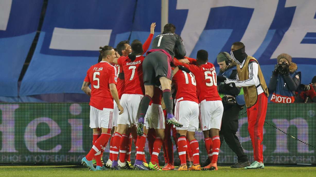 Benfica beats Zenit 2-1 to reach Champions League quarters