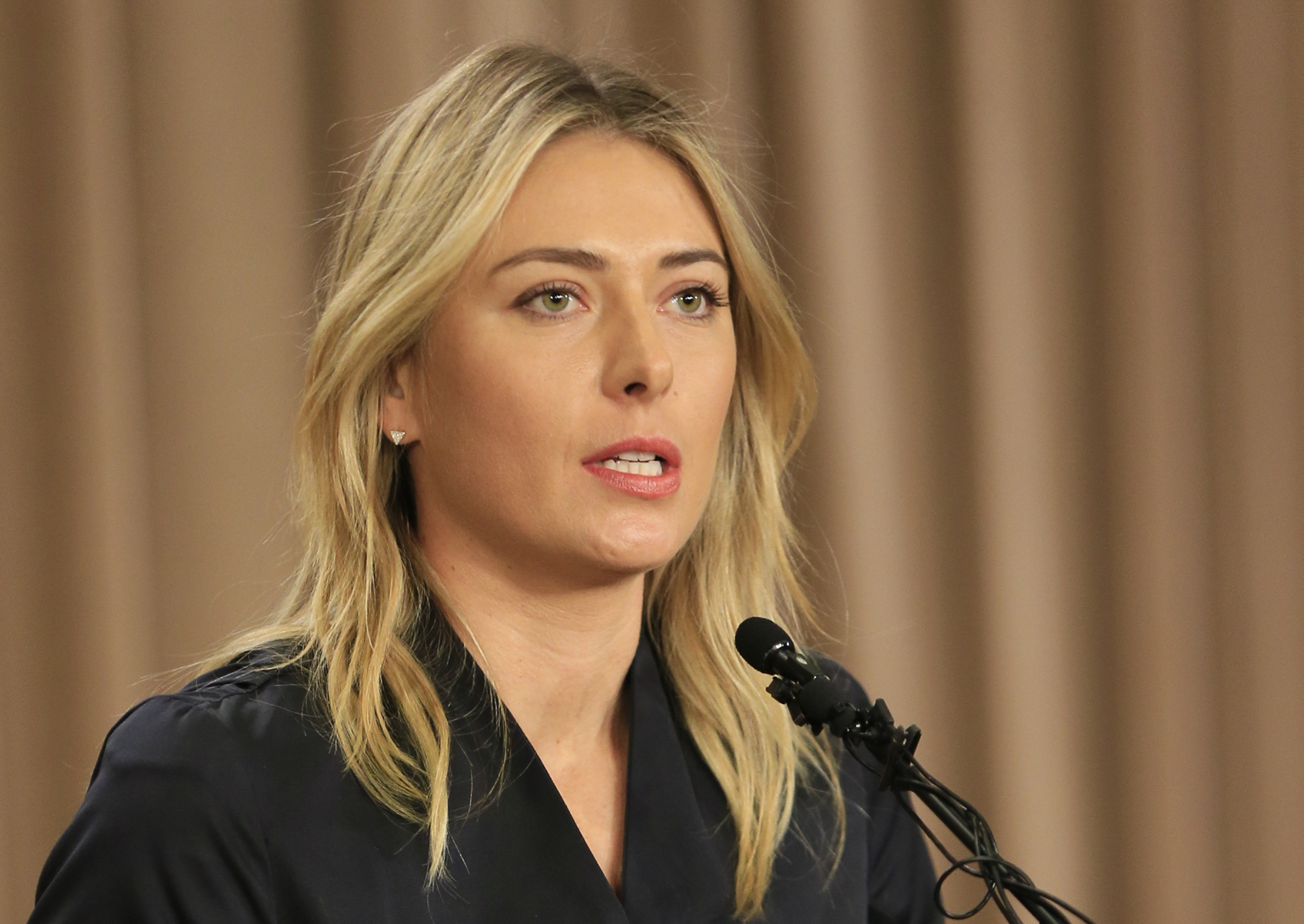 Racket sponsor backs Sharapova despite failed drug test
