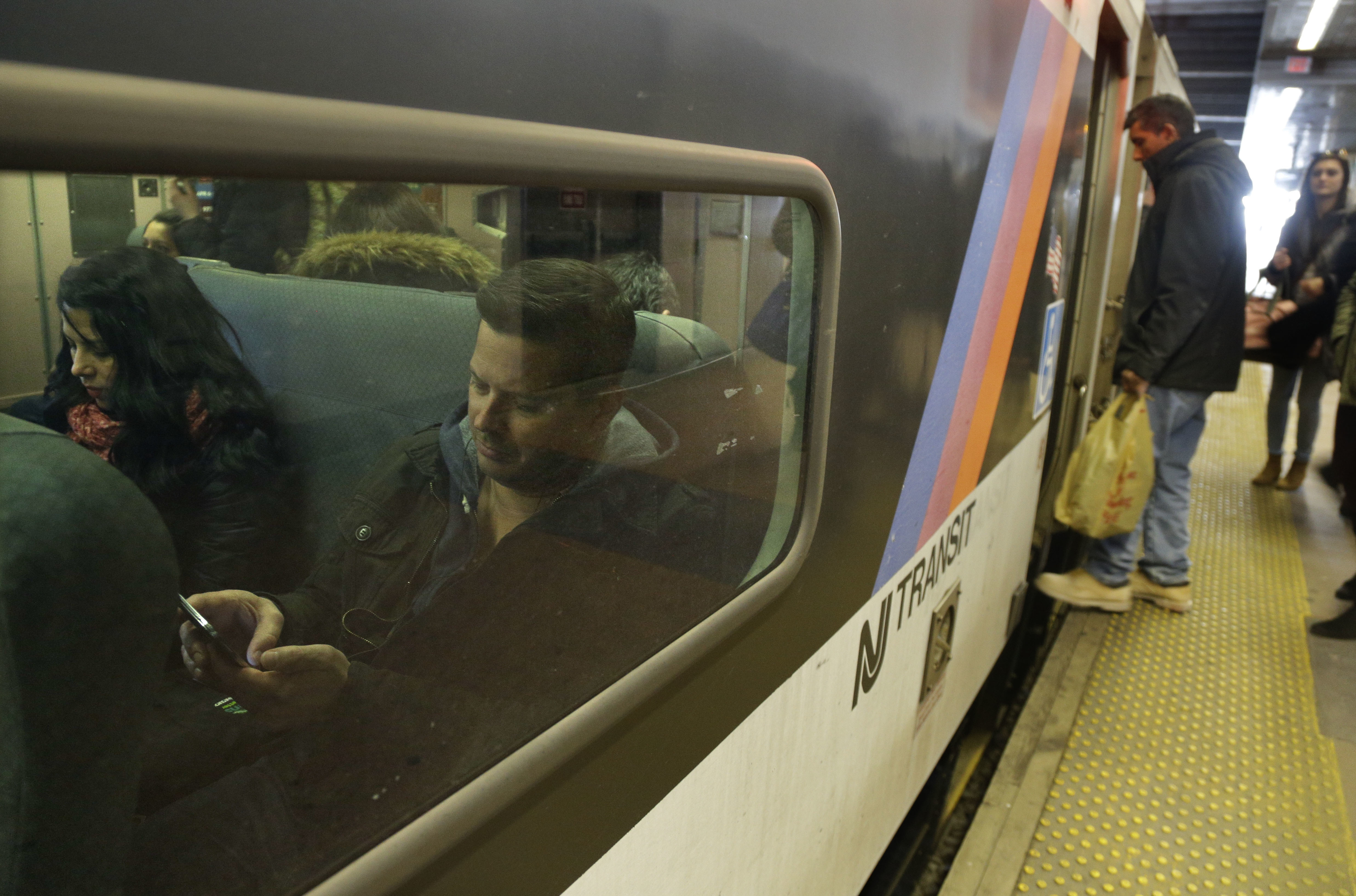 New Jersey commuters won't have strike excuse to miss work