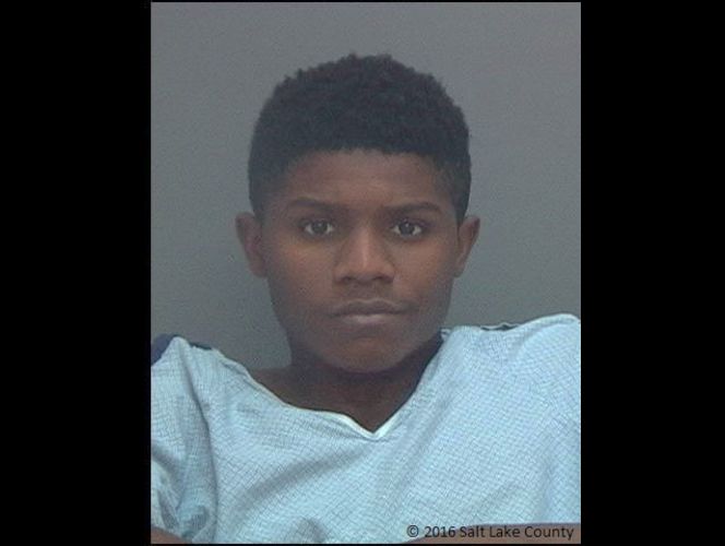 Joven acusado de triple homicidio en Utah dice que fue defensa propia