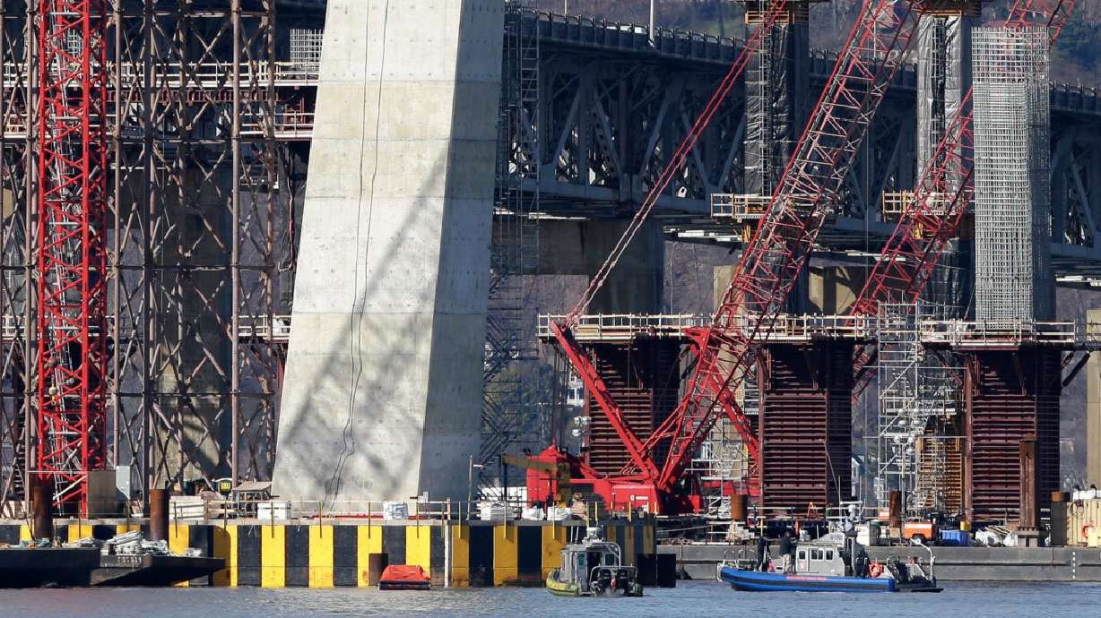 1 dead, 2 missing after tugboat crash on Hudson River