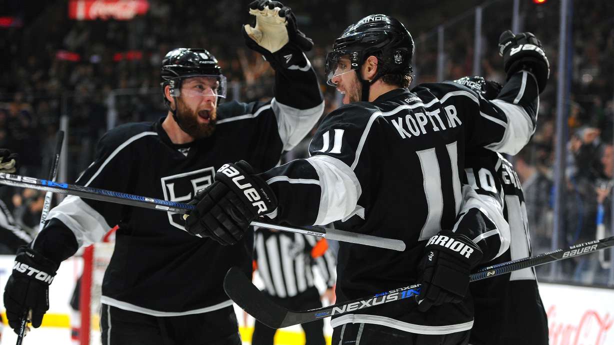 John Moore gets OT winner in Devils' 2-1 victory over Kings