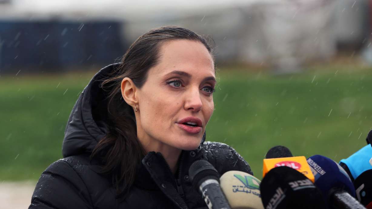Angelina Jolie, in Lebanon, says world has failed refugees
