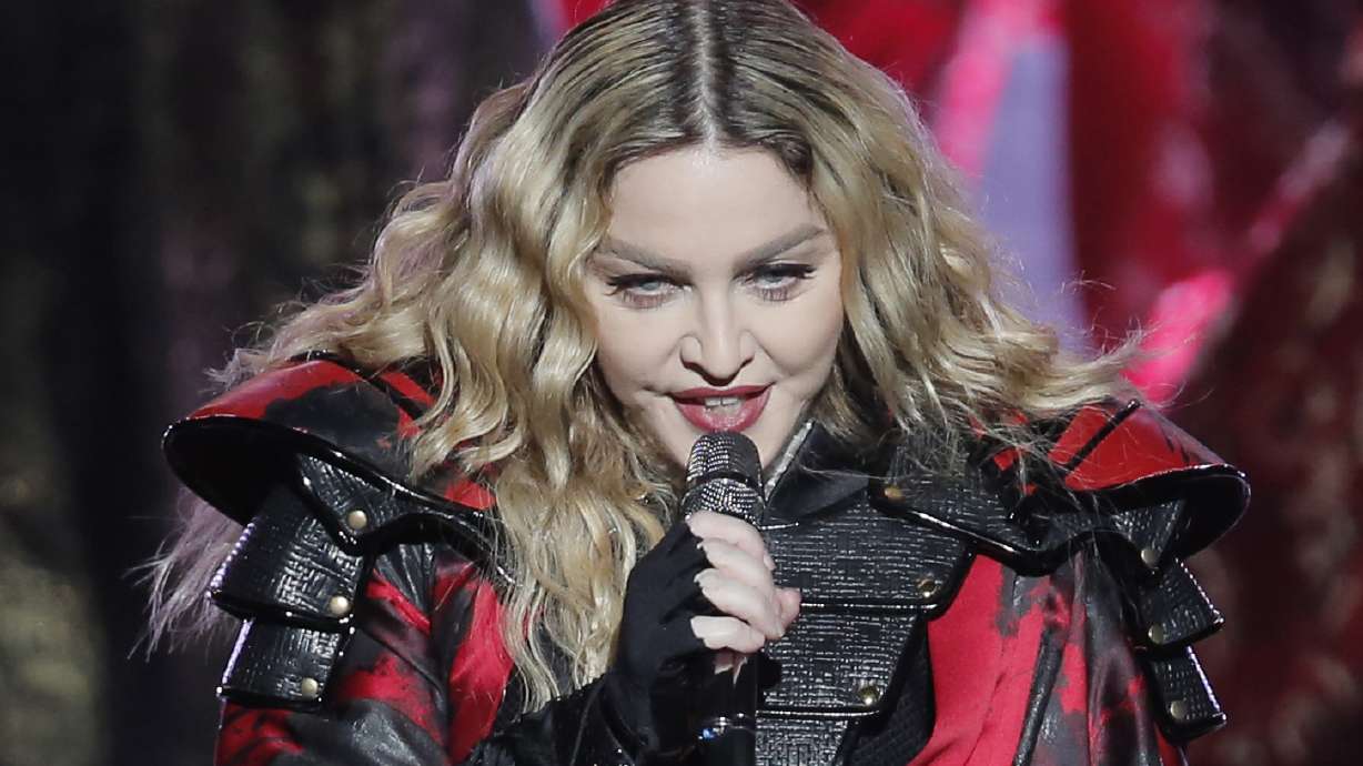 Madonna plays off drunk rumors in Instagram post
