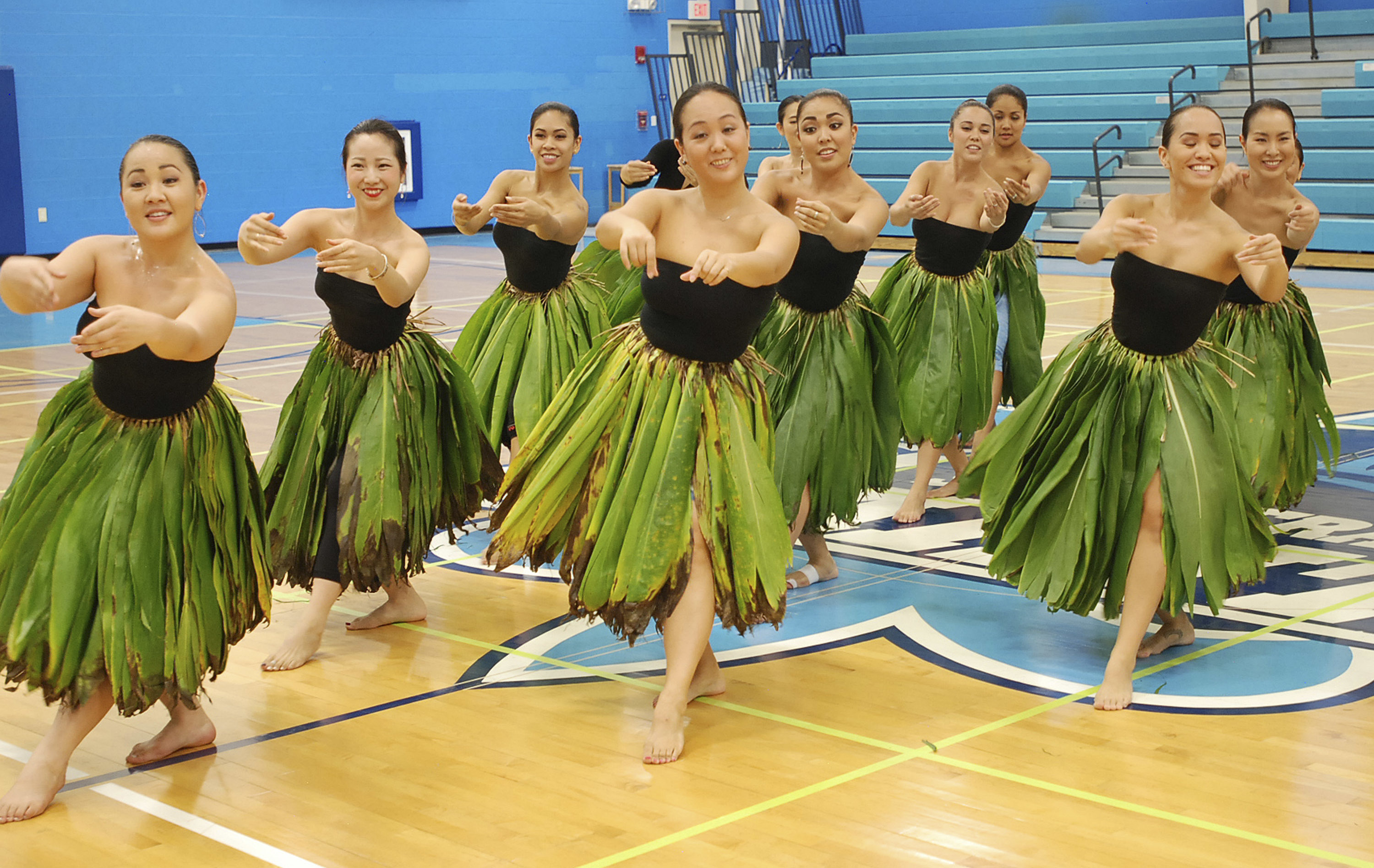 Hula competitors avoid iconic flower because of fungus