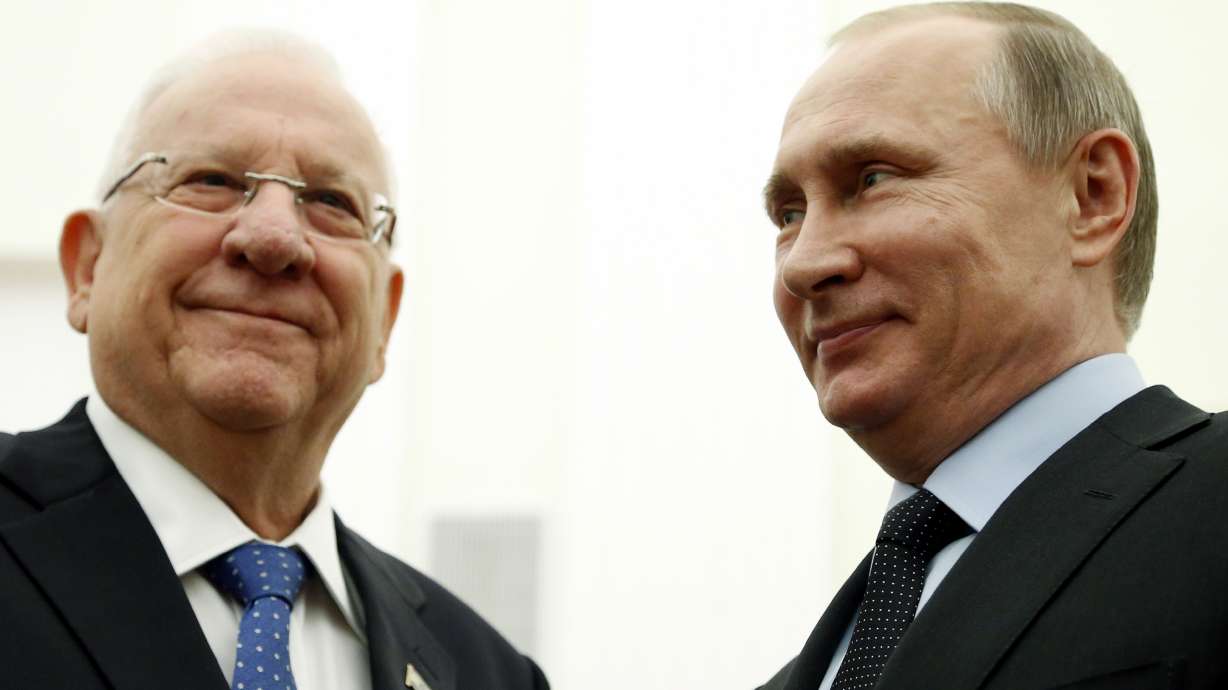 Putin hosts Israeli president, hails close bilateral ties