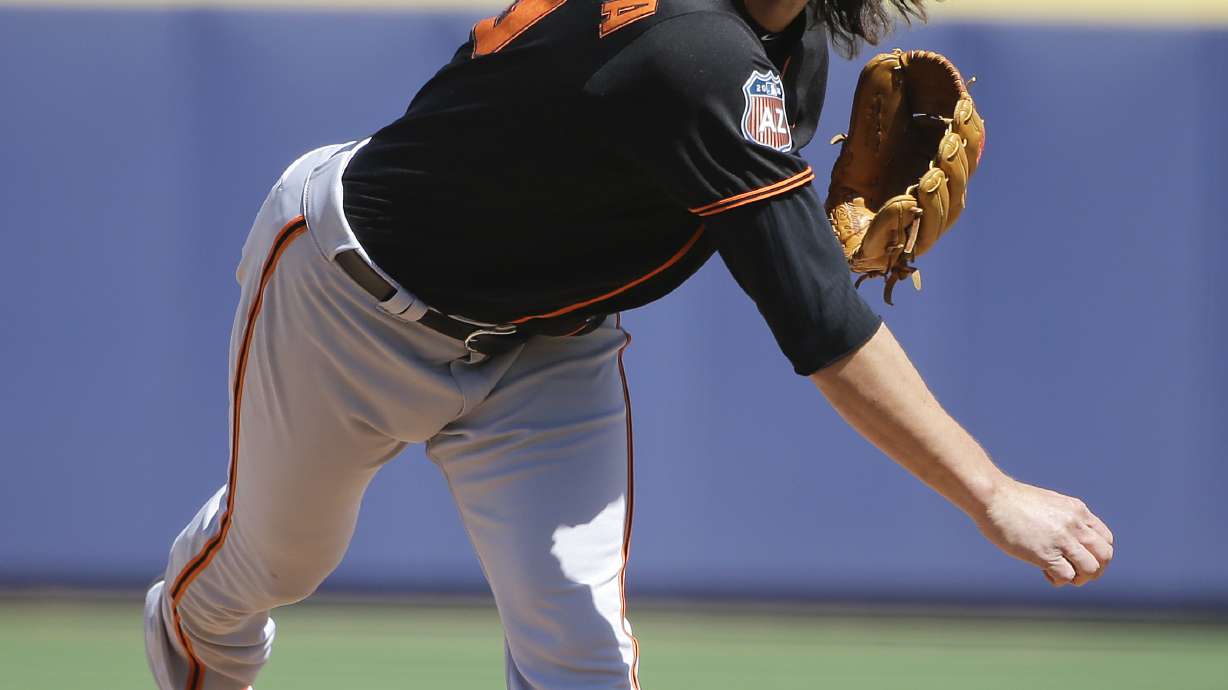 Samardzija, Iwakuma struggle in Mariners' win over Giants