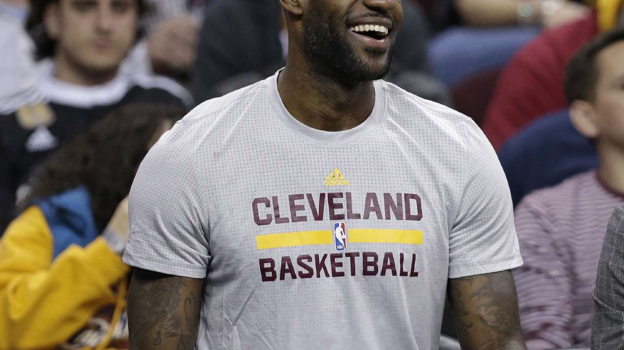 Irving leads LeBron-less Cavaliers over Mavericks 99-98