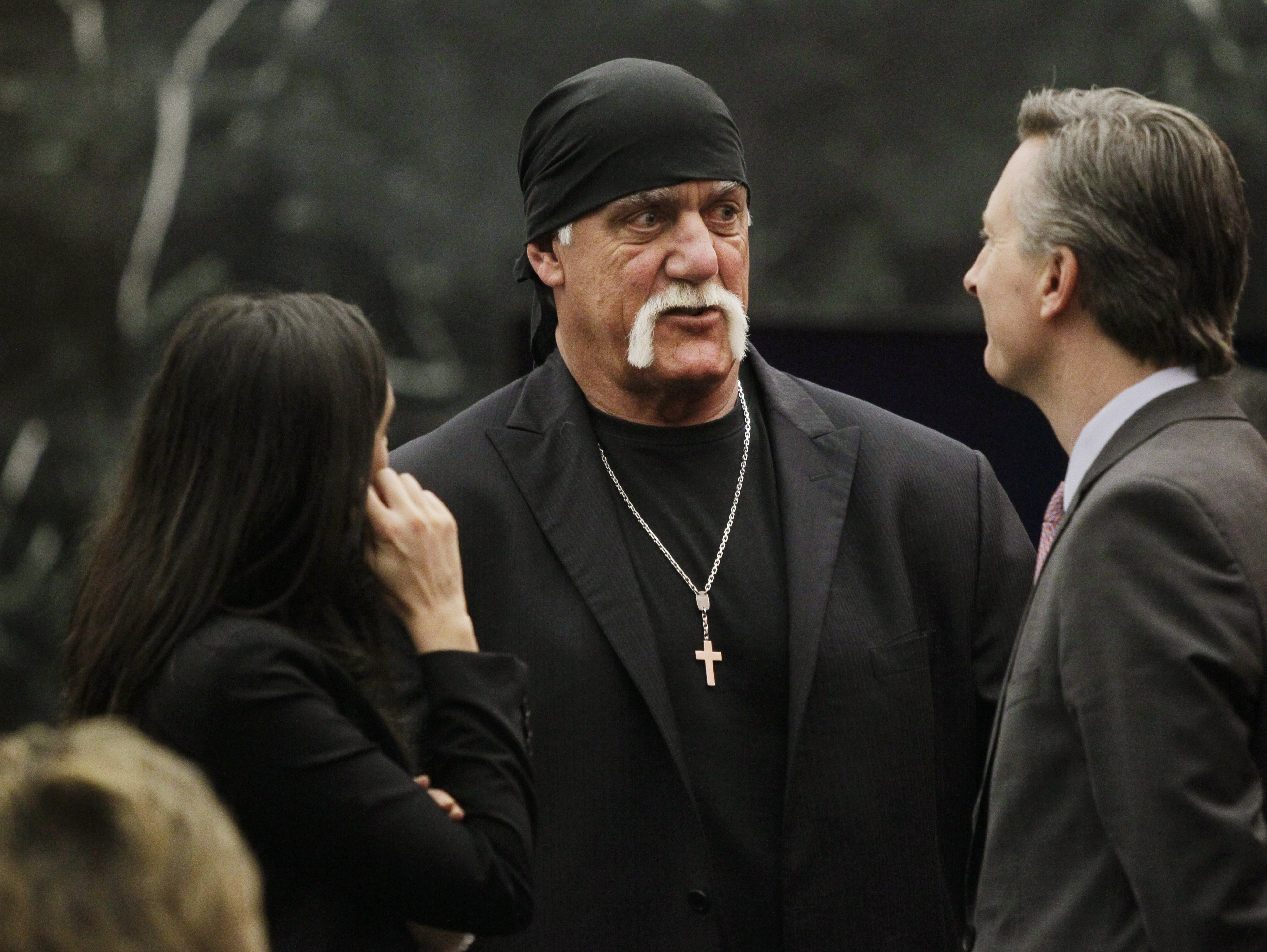 Jury awards Hulk Hogan $115 million in Gawker sex tape suit