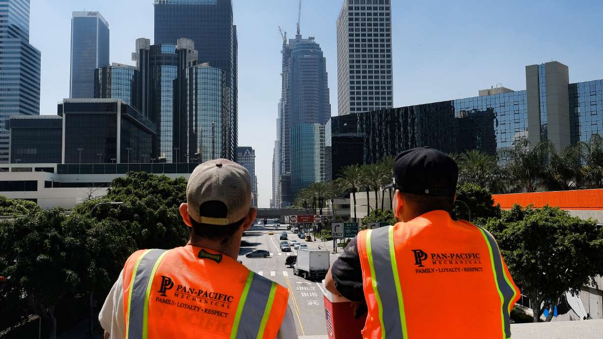 The Latest: Suicide considered in fatal skyscraper plunge