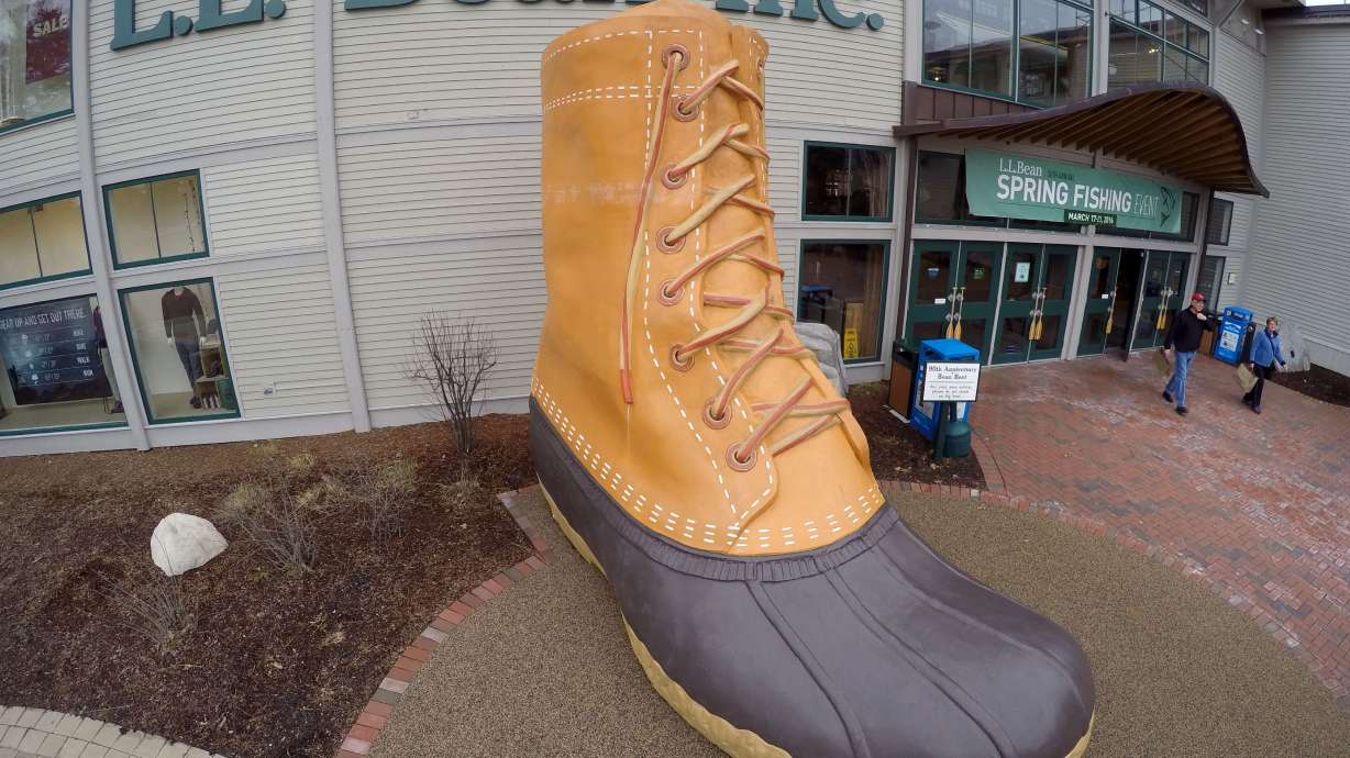 L.L. Bean reports flat sales in tough year for retailers