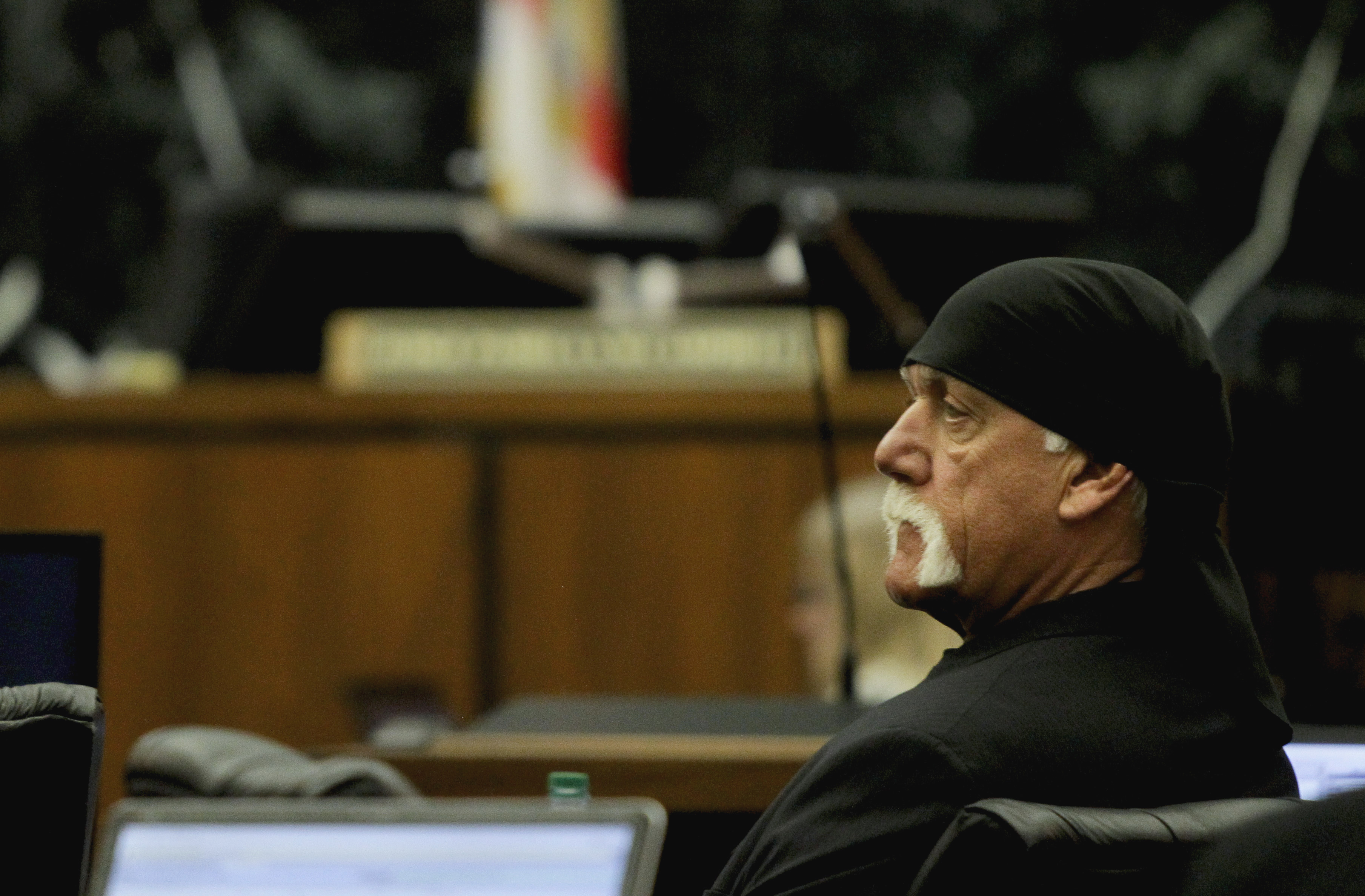 Jury awards Hulk Hogan $115 million in Gawker sex tape suit