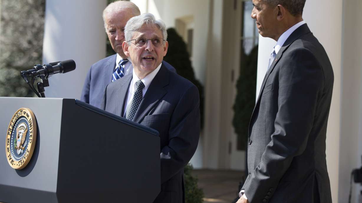 Obama, Republicans take Supreme Court fight to airwaves