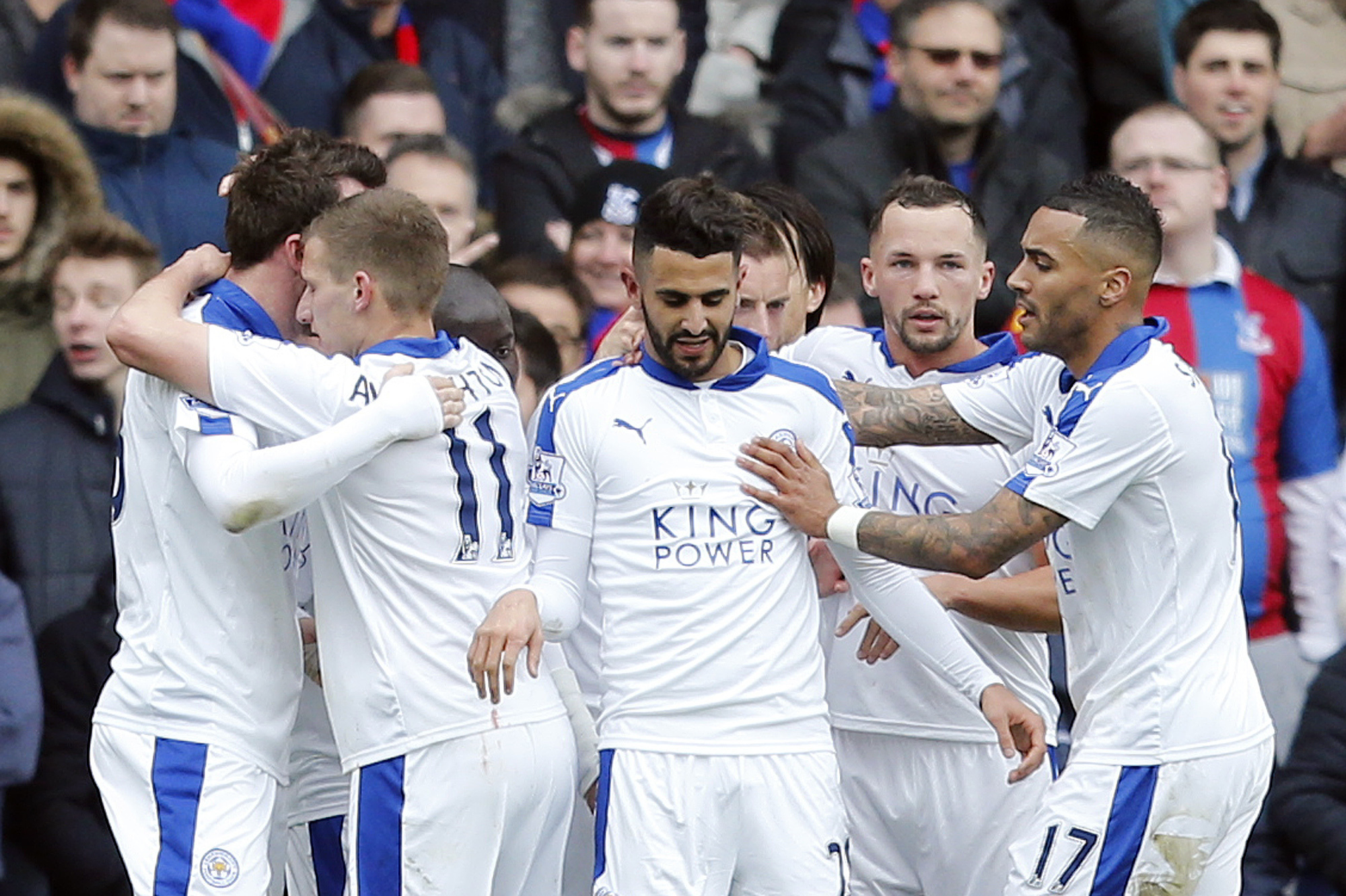 Leicester beats Palace to take another step to league title