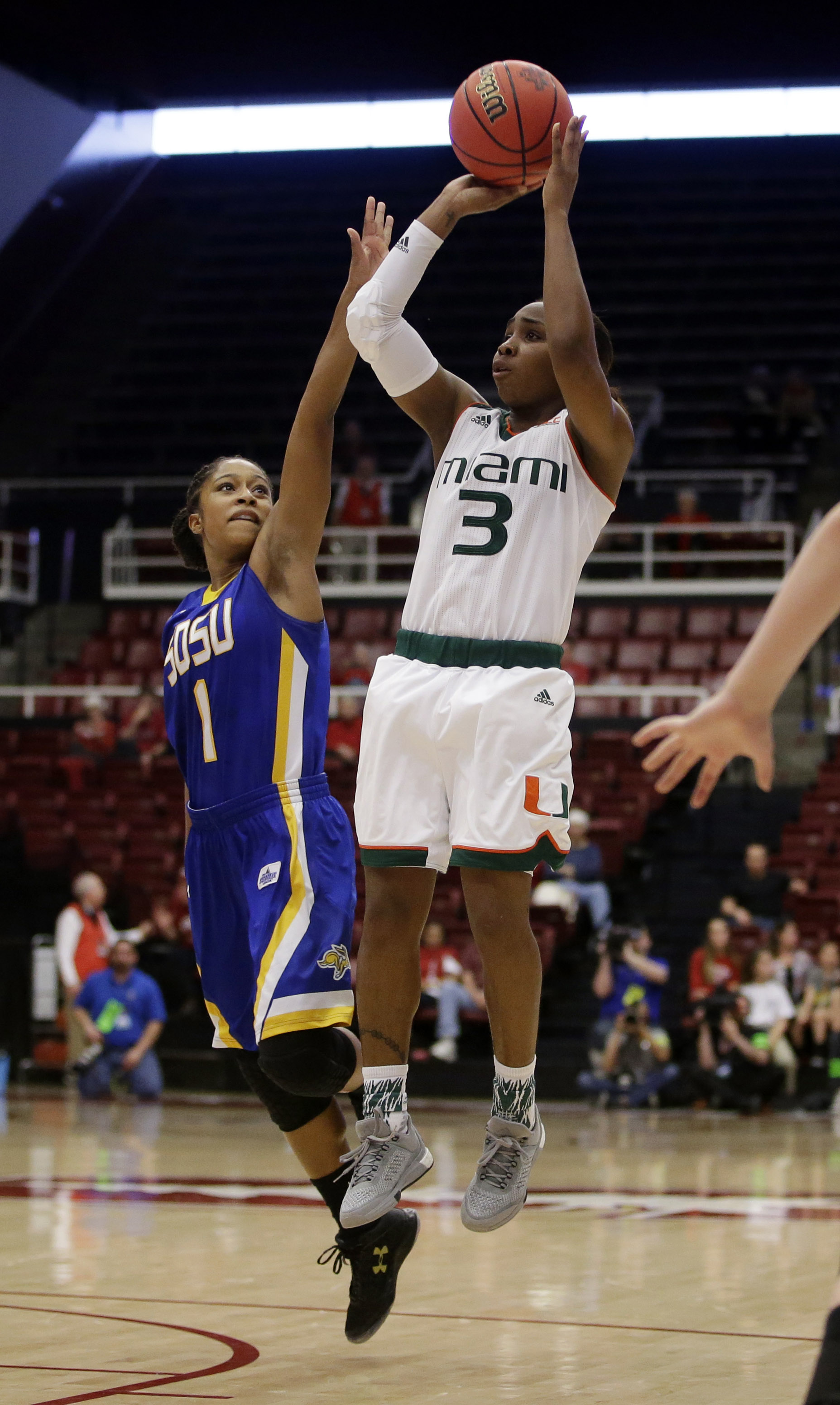 No. 12 South Dakota State stuns fifth-seeded Miami 74-71