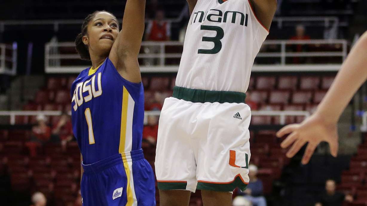 No. 12 South Dakota State stuns fifth-seeded Miami 74-71