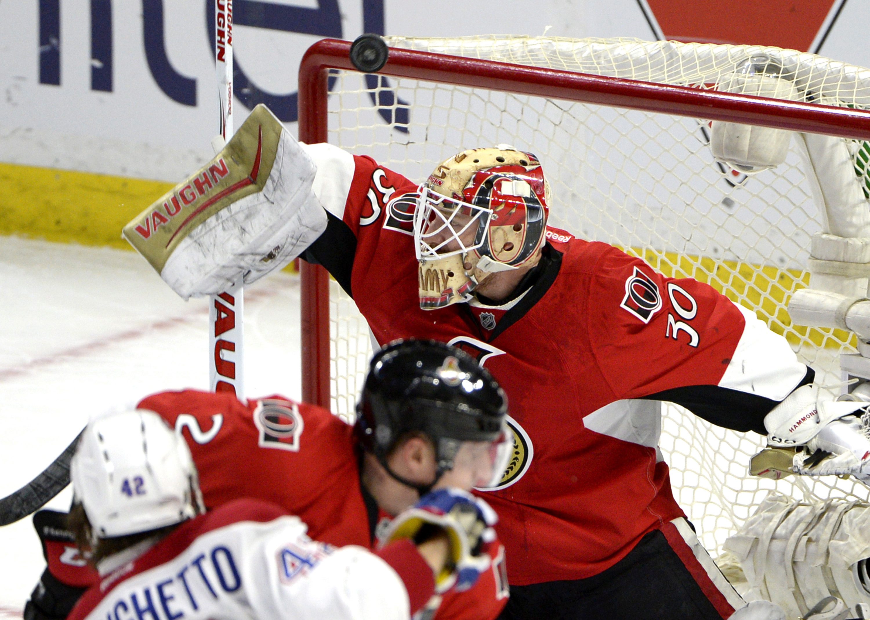 Hammond stops 30 shots in Senators' 5-0 win over Canadiens