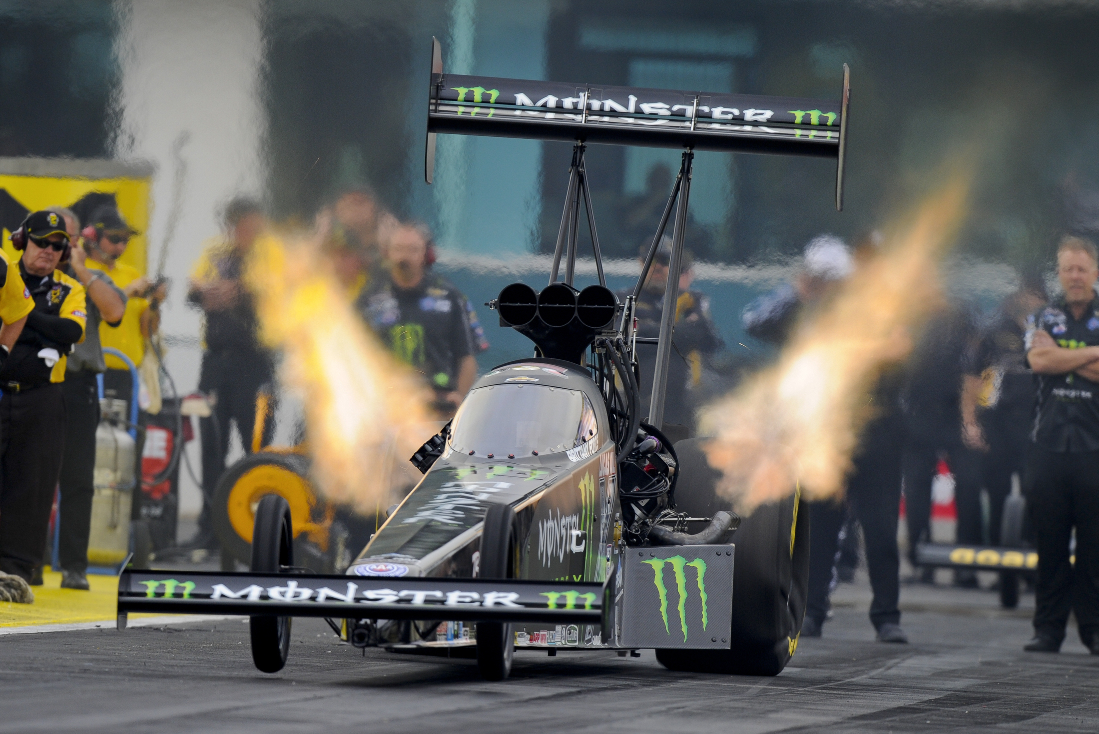 Brittany Force gets 1st Top Fuel win at Gatornationals