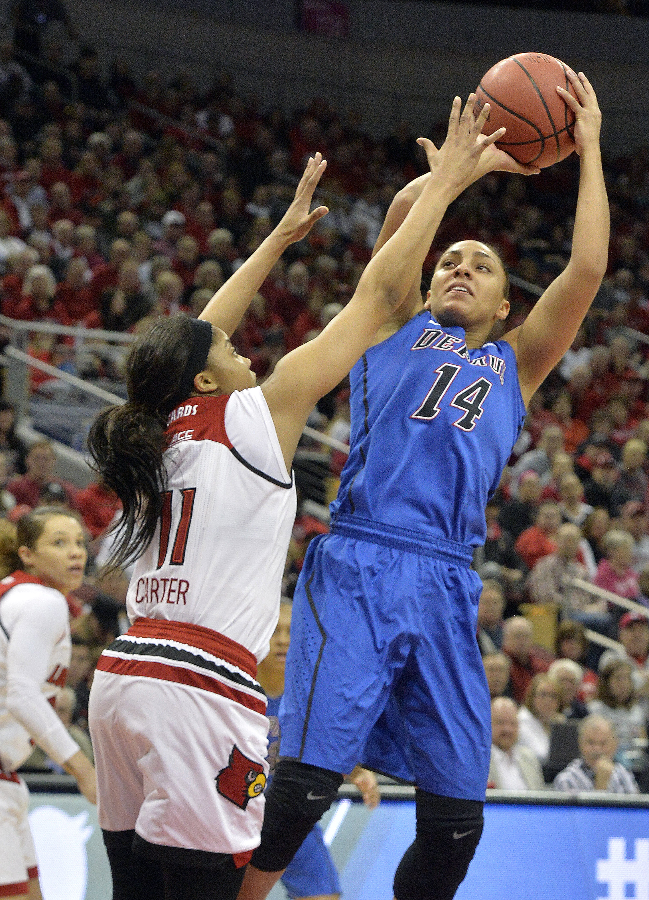 DePaul beats Louisville 73-72 behind January's 25 points