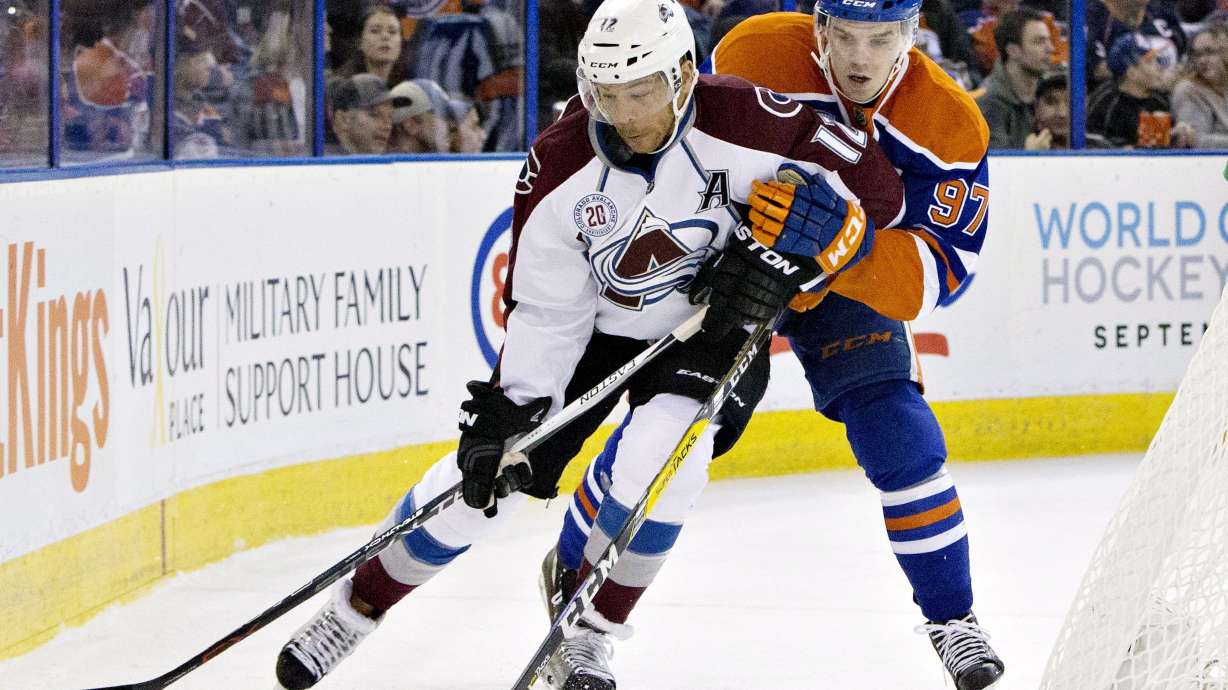 Landeskog helps Avalanche beat Oilers for 3rd straight win