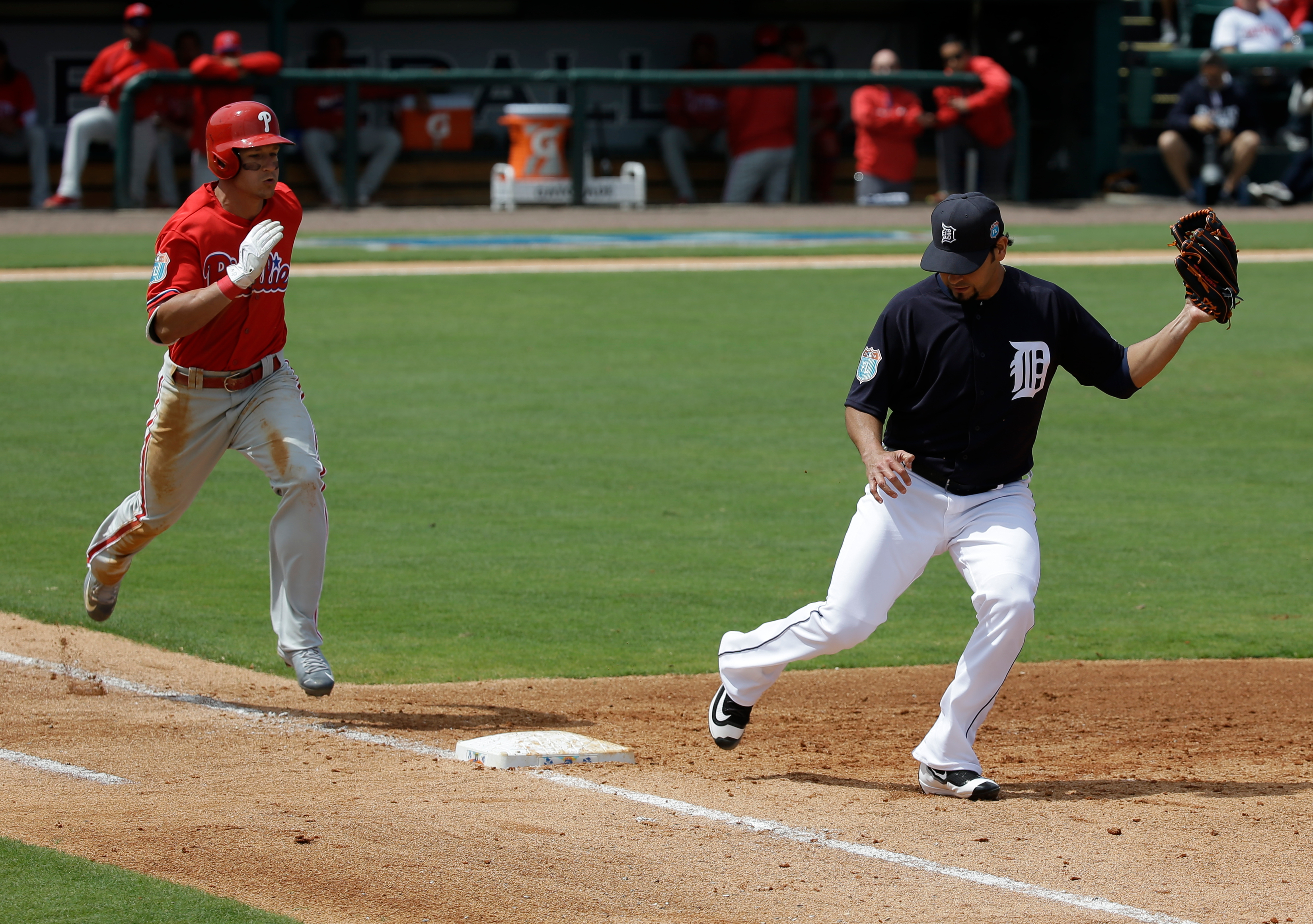 Sanchez pitches 4 no-hit innings in Tigers' loss to Phils