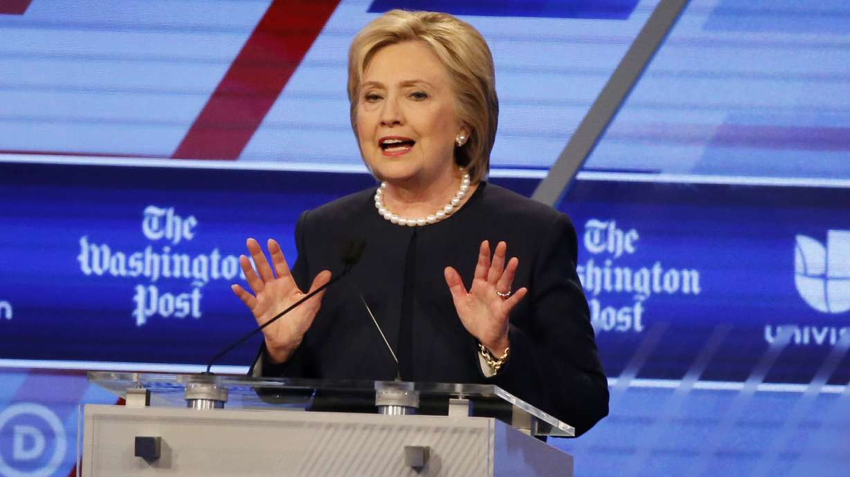 Experts see little chance of charges in Clinton email case