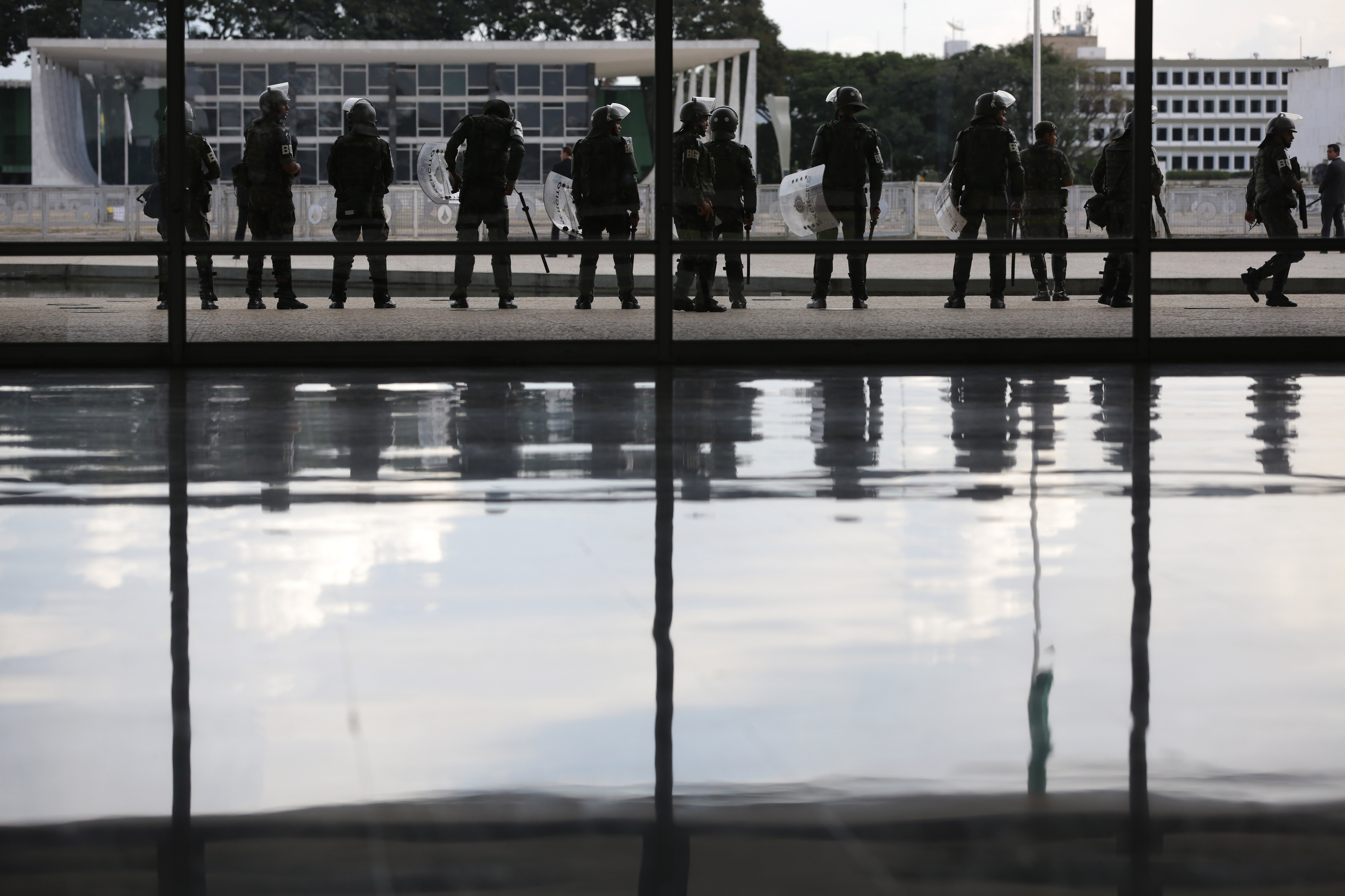 Seized spreadsheets list payments to top Brazil politicians