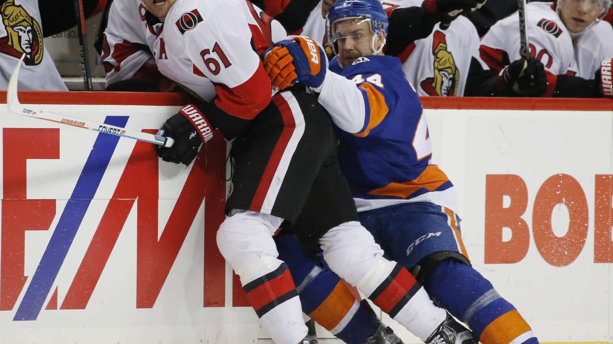 Nelson, Martin help Islanders beat Senators 3-1