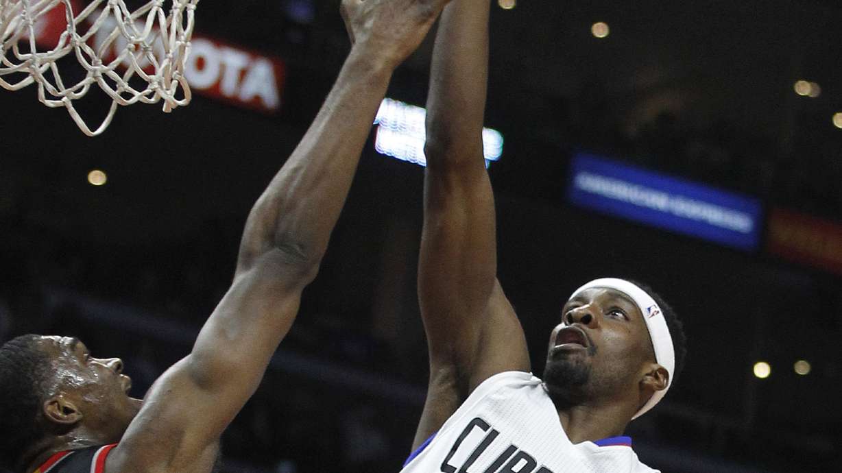 Redick's buzzer-beater lifts Clippers past Blazers