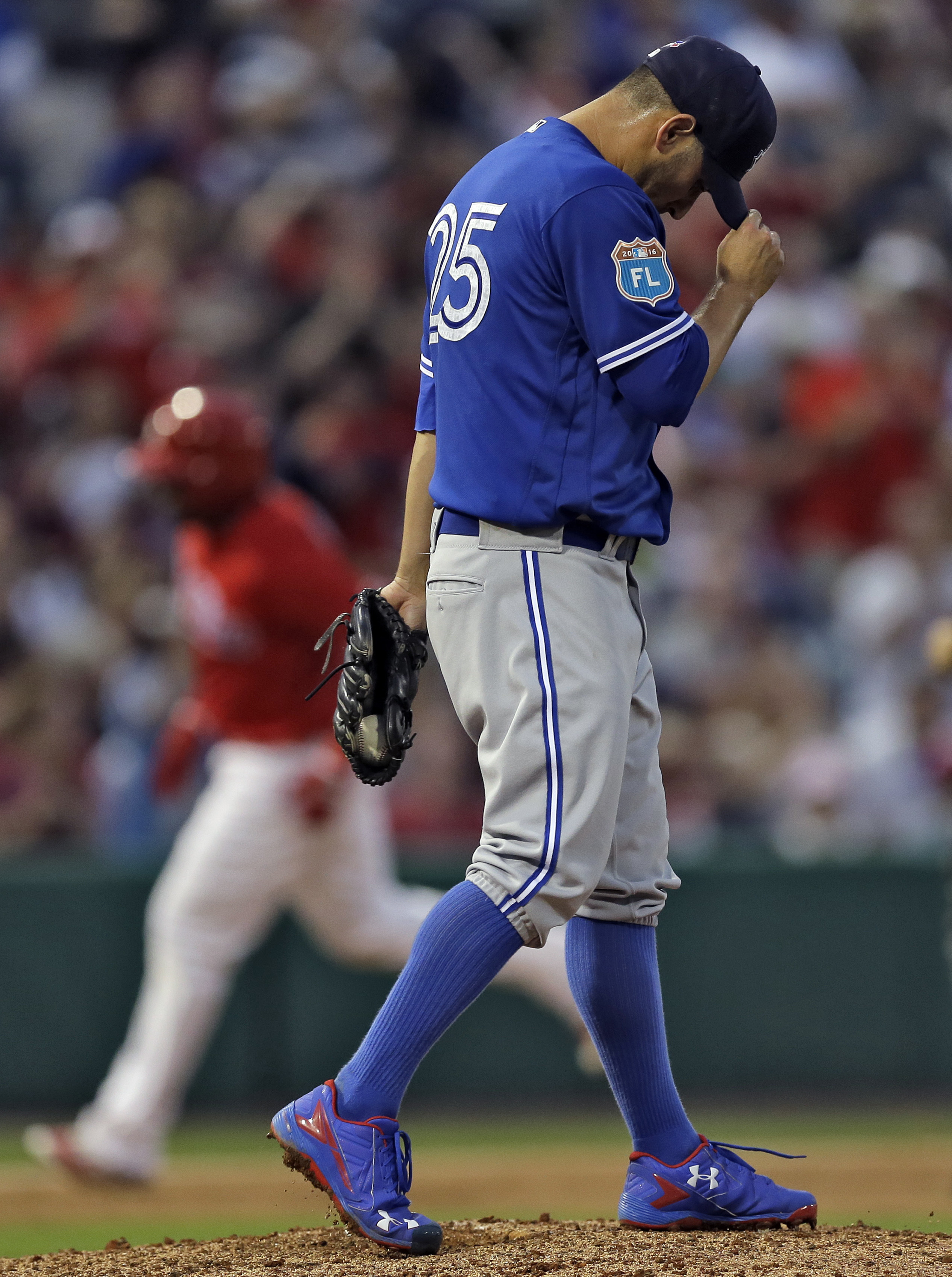 Franco hits 8th spring home run for Phillies in 4-4 tie