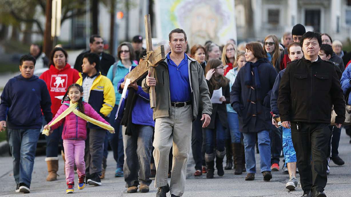 Procession of the Cross commemorates Good Friday in Utah