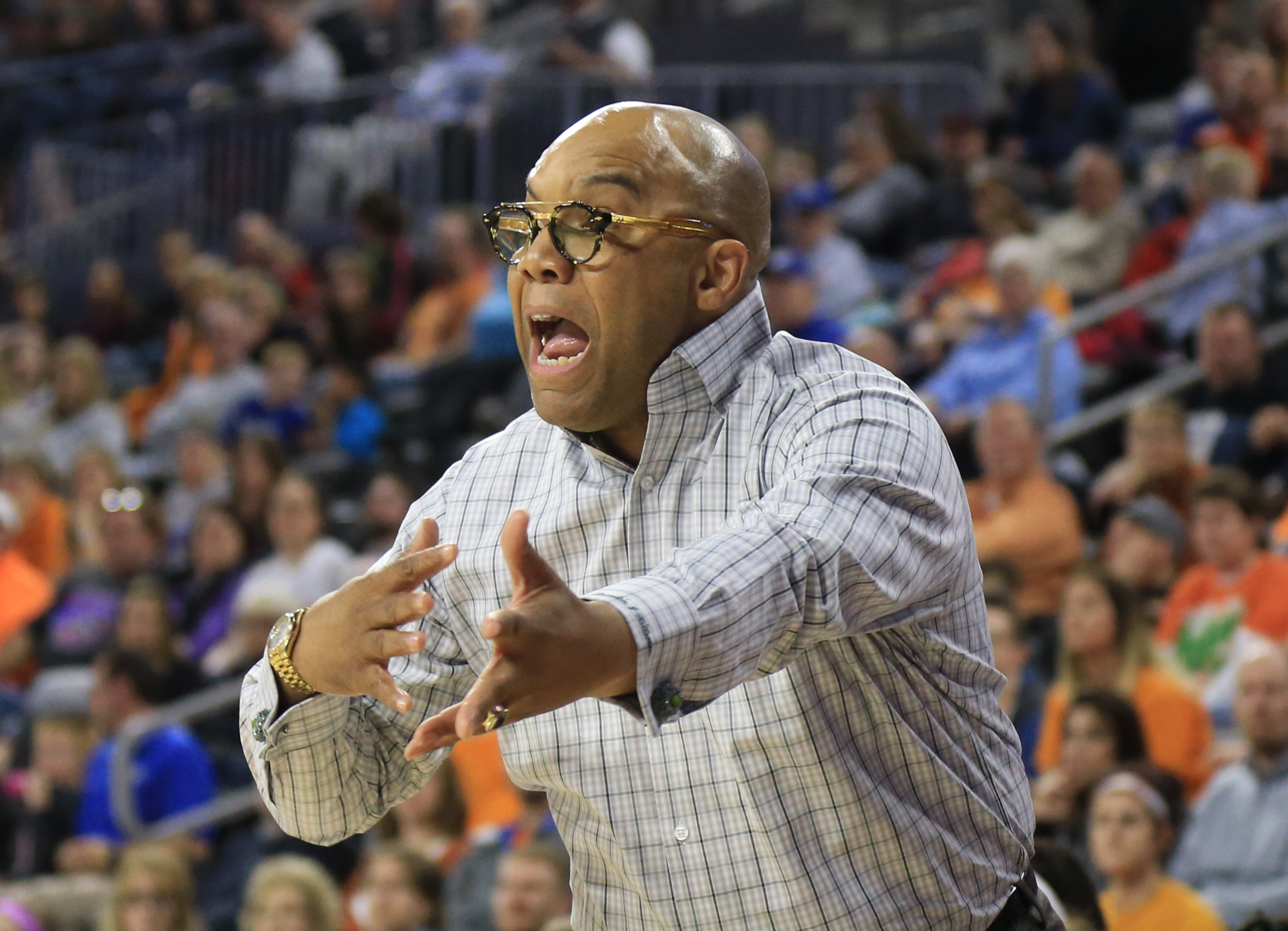 Syracuse women beat Lady Vols 89-67, head to 1st Final Four