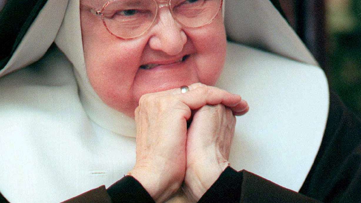 Global Catholic Network founder Mother Angelica has died