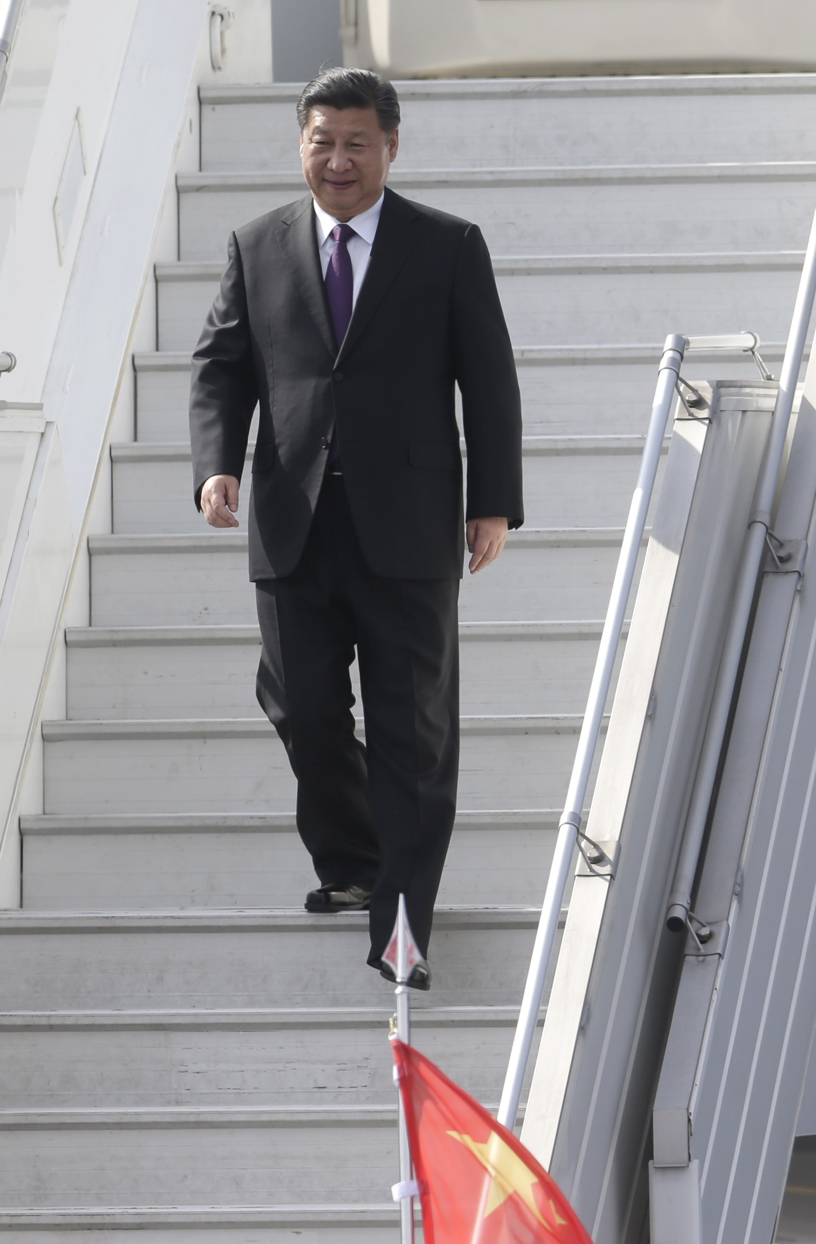 China's Xi arrives in Prague en route to the US