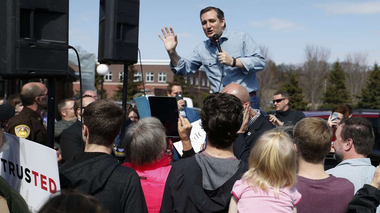 Ted Cruz calls on Donald Trump to debate him in Wisconsin