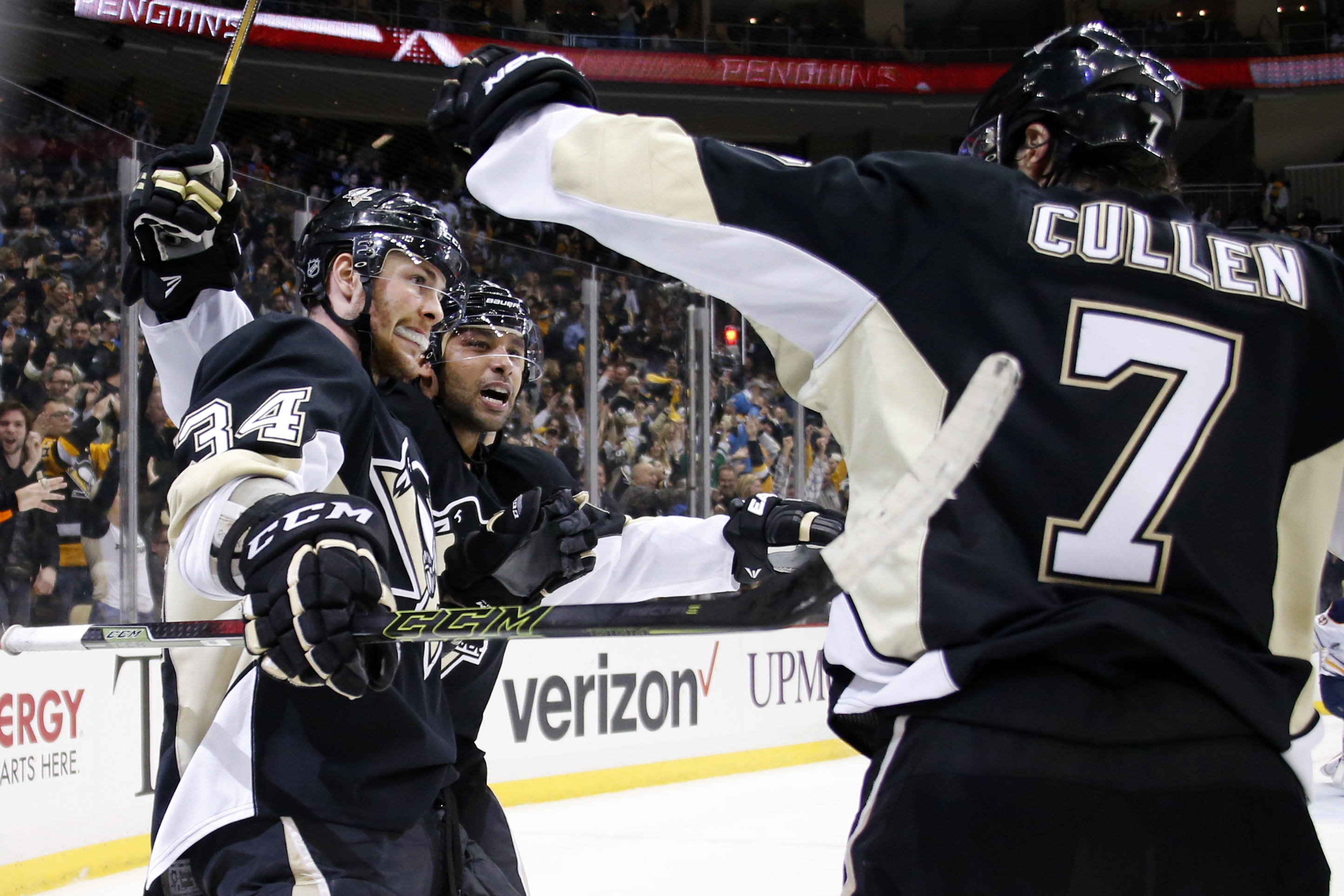 Penguins rally, top Sabres 5-4 in shootout