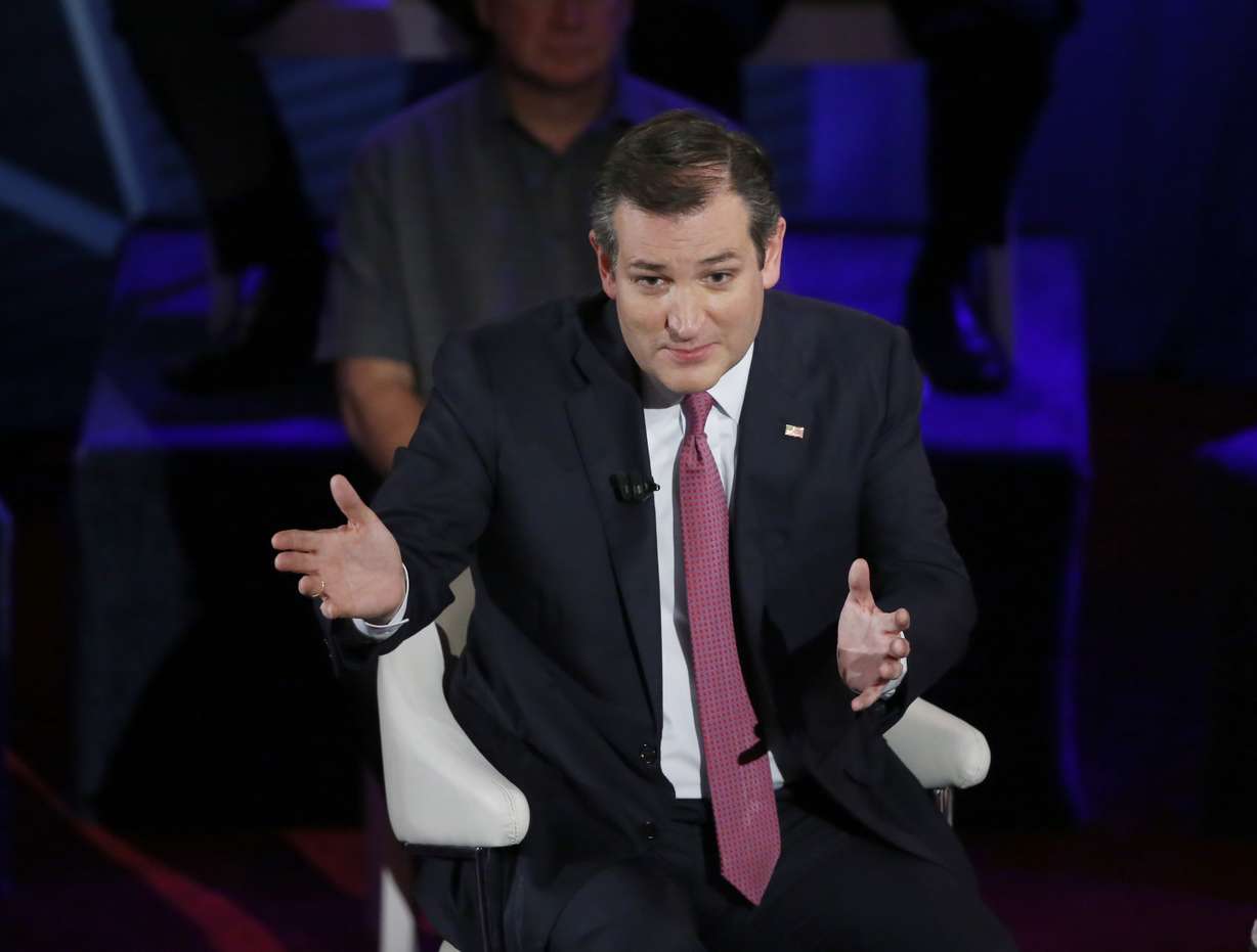 Republican presidential candidate, Sen. Ted Cruz, R-Texas, participates in a CNN town hall in the historic Riverside Theatre, Tuesday, March 29, 2016, in Milwaukee, Wis. (AP Photo/Charles Rex Arbogast)