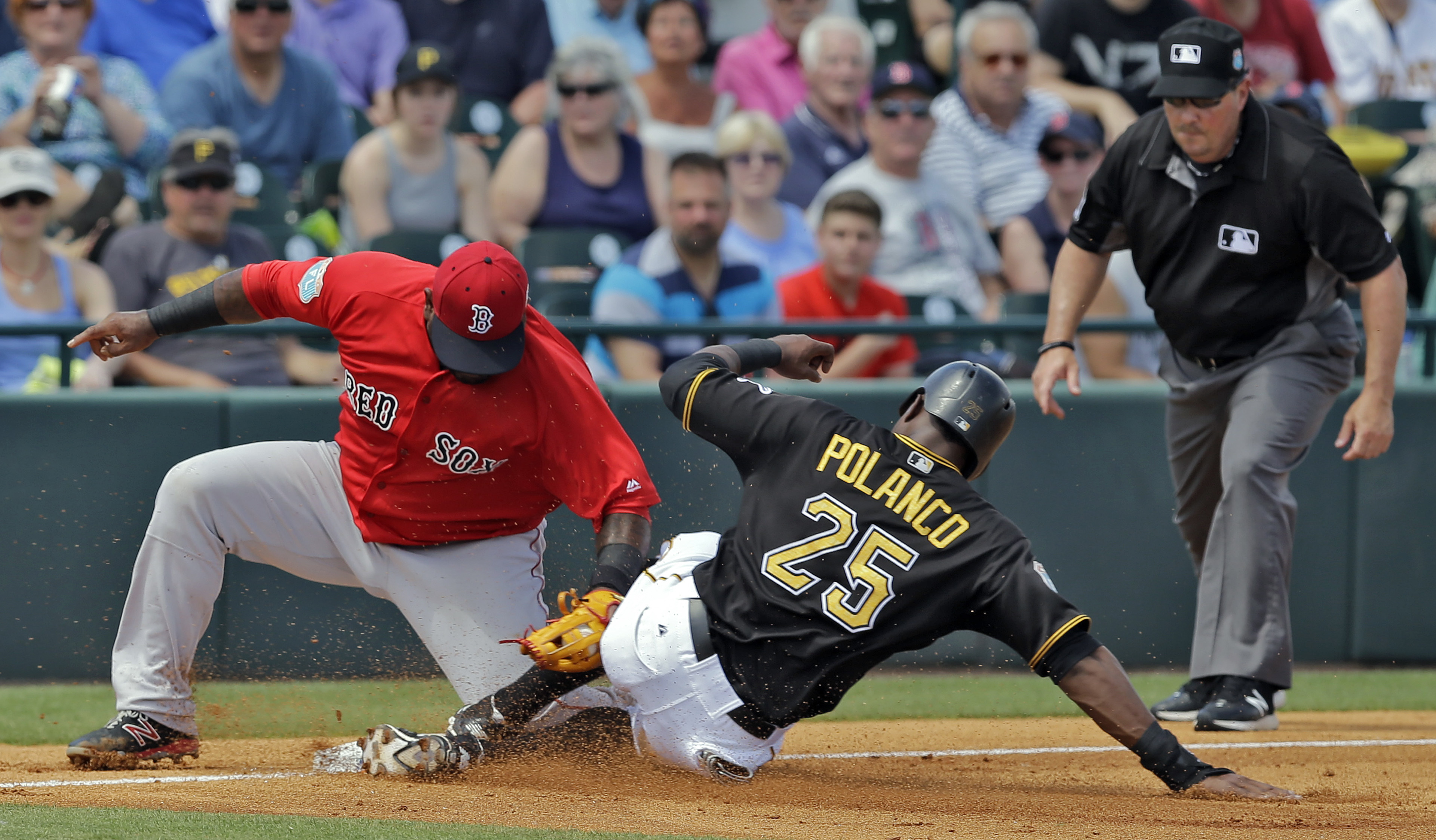 McCutchen homers as Pirates, Red Sox squad play to 4-4 tie