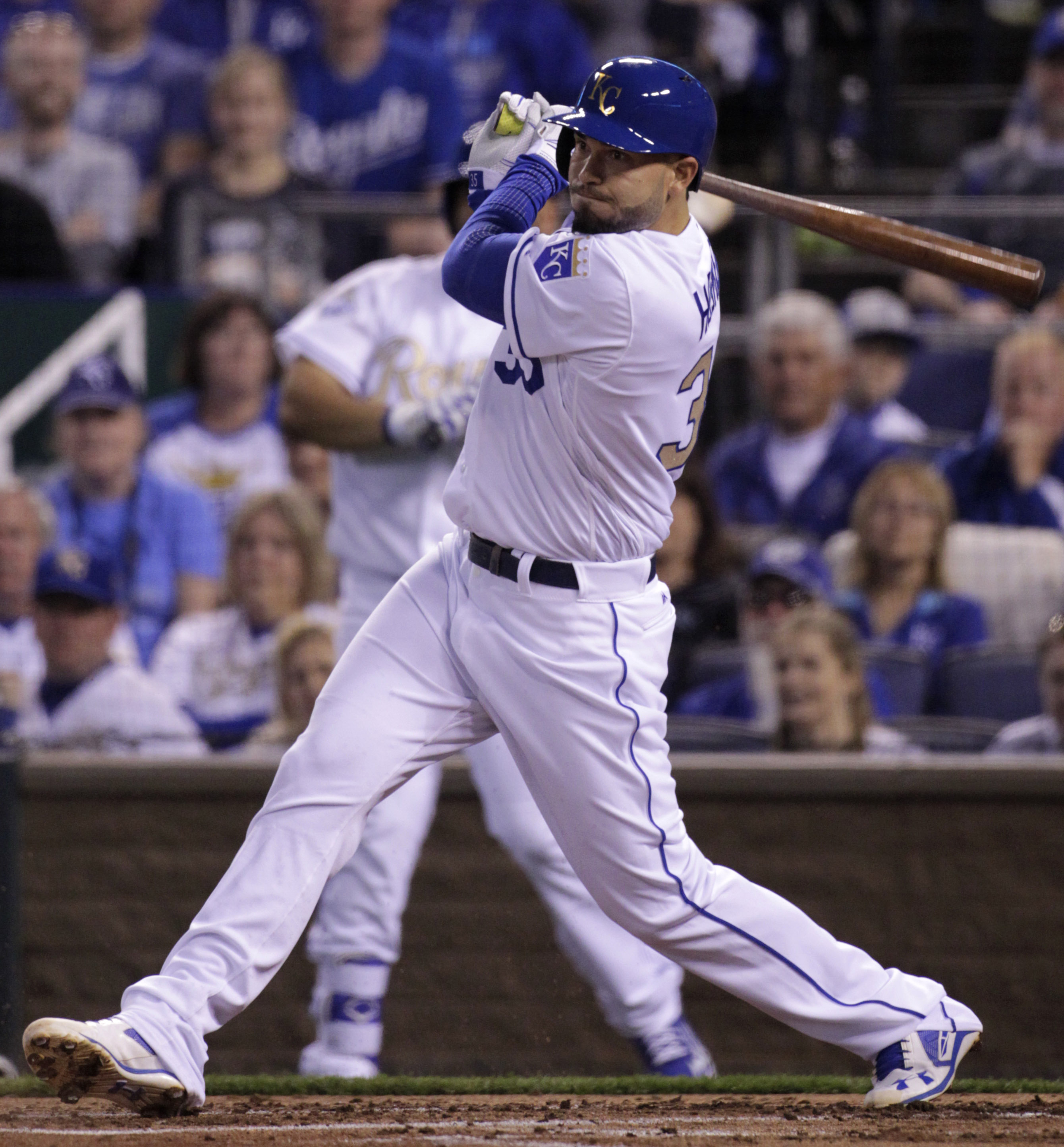 Royals hold off Mets 4-3 in opening rematch of World Series