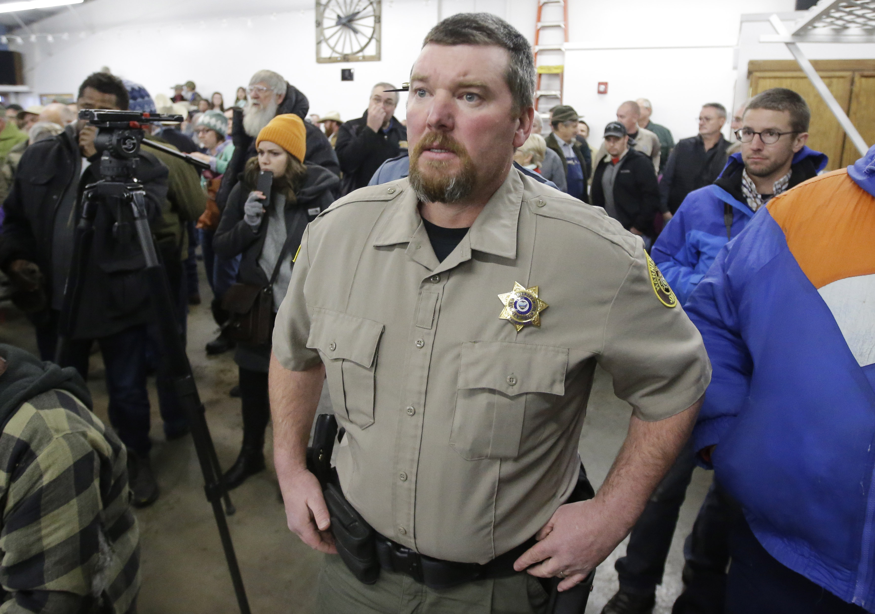 Standoff sheds light on conservative sheriffs group