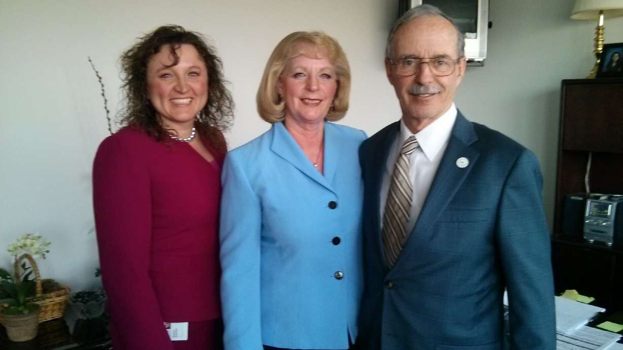 Records: Ott's staff fielding his emails; aide sought to make email 'look as if' it came from him