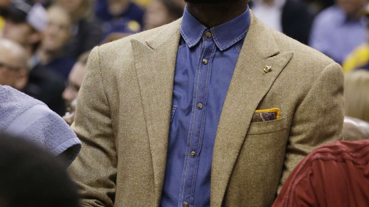 With James on bench, Pacers roll past Cavaliers 123-109
