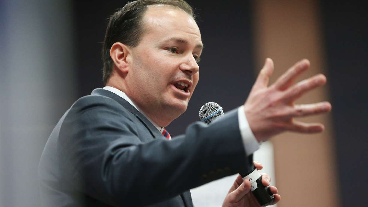 Sen. Mike Lee suggests Sen. Mitt Romney take 'mulligan' on harsh words for Trump