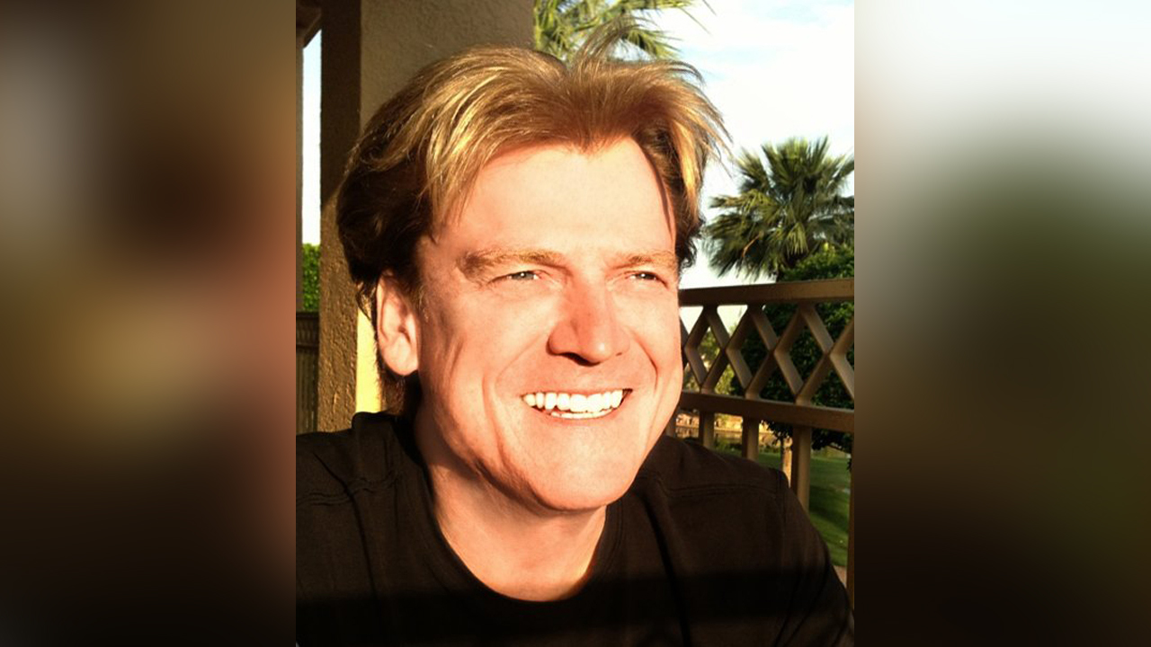 Overstock CEO Patrick Byrne takes indefinite leave of absence over Hepatitis C complications